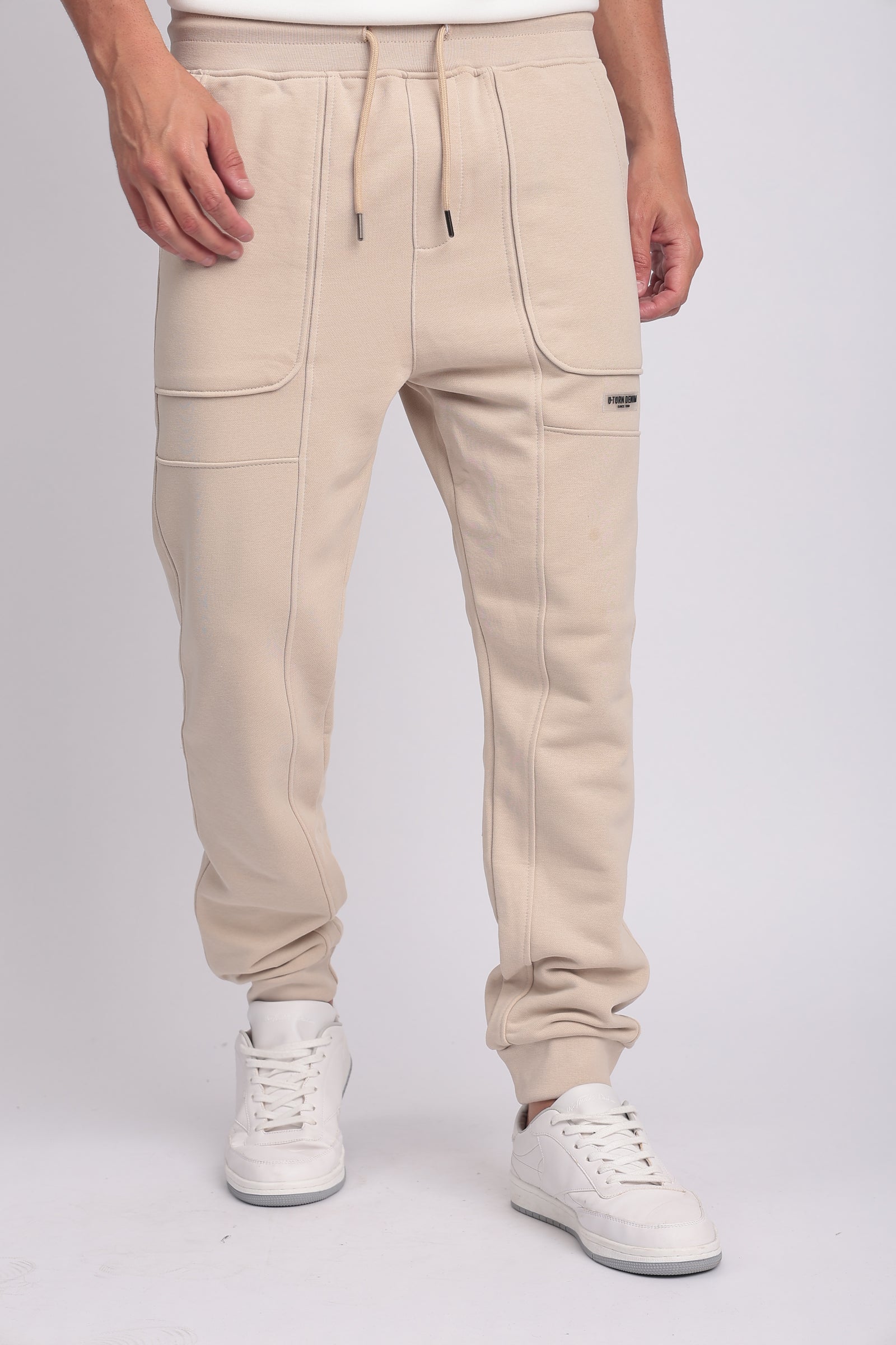 BEIGE Main image