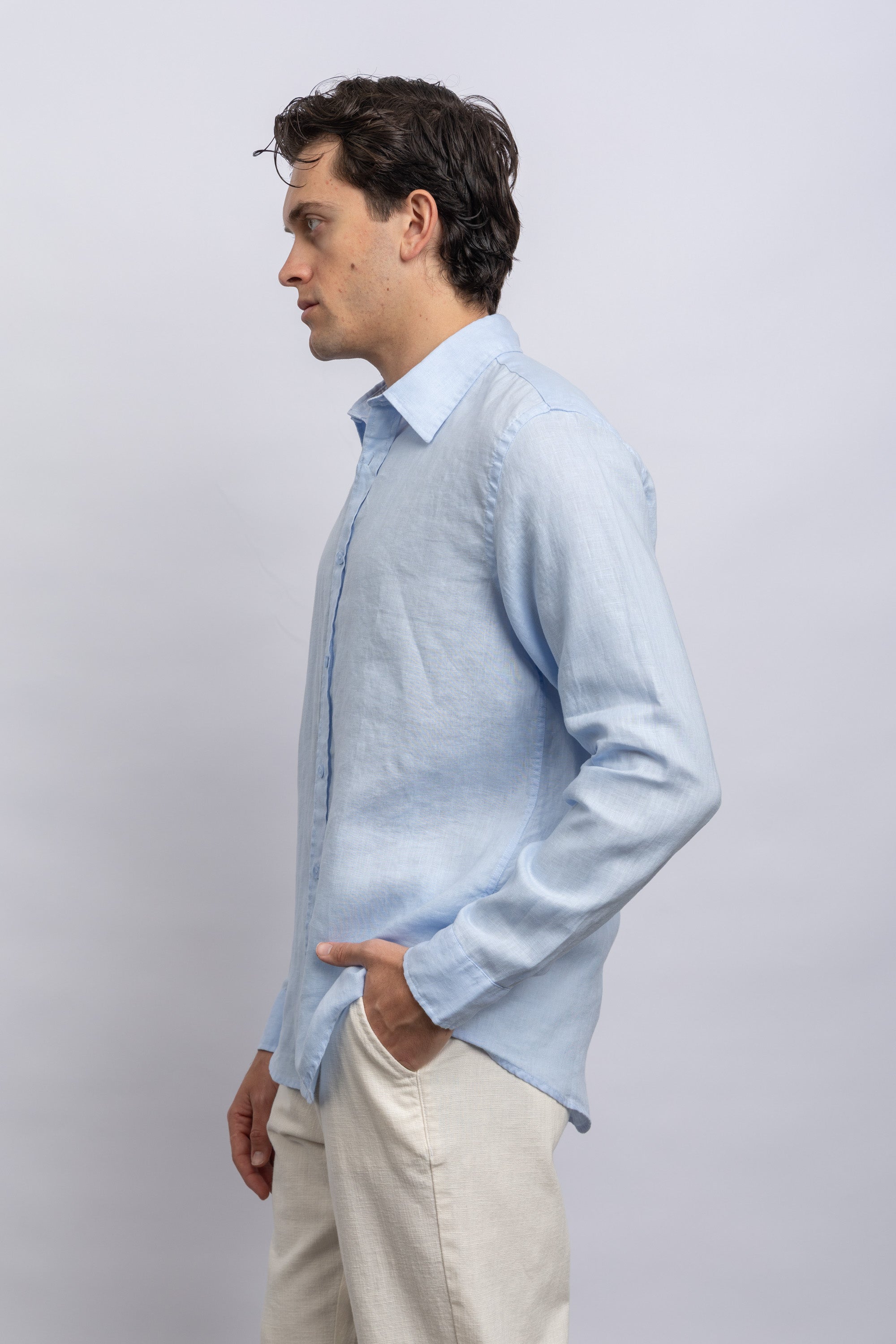 L-SLEEVE SLIM FIT CASUAL SHIRT