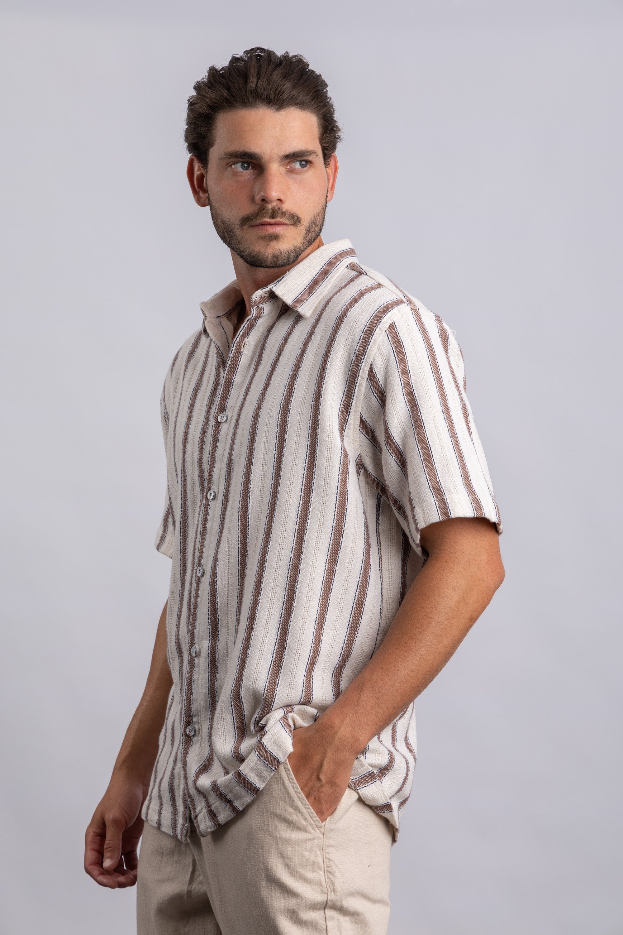 SHORT SLEEVE CASUAL SHIRT Secondary image