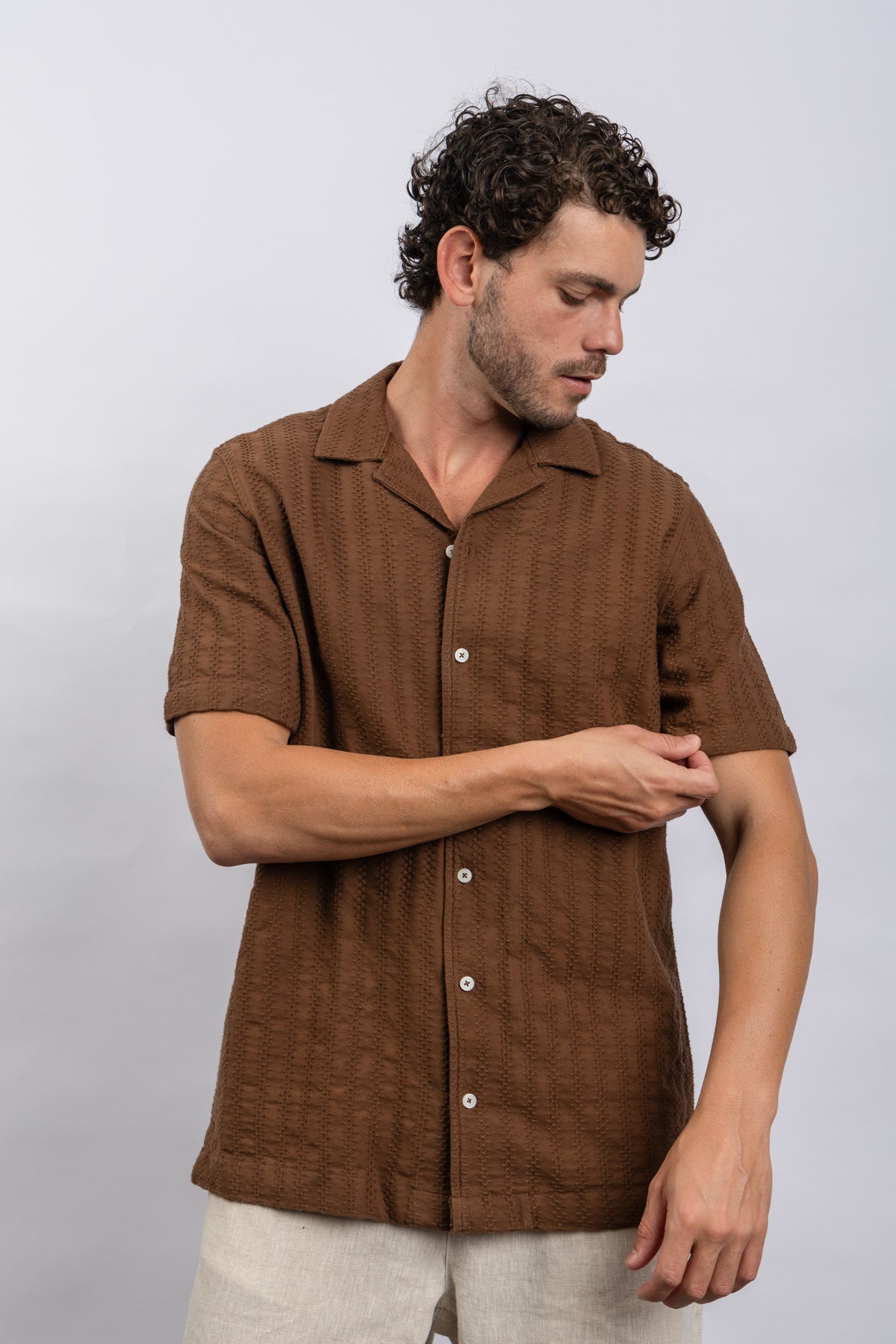 SHORT SLEEVE CASUAL SHIRT Secondary image