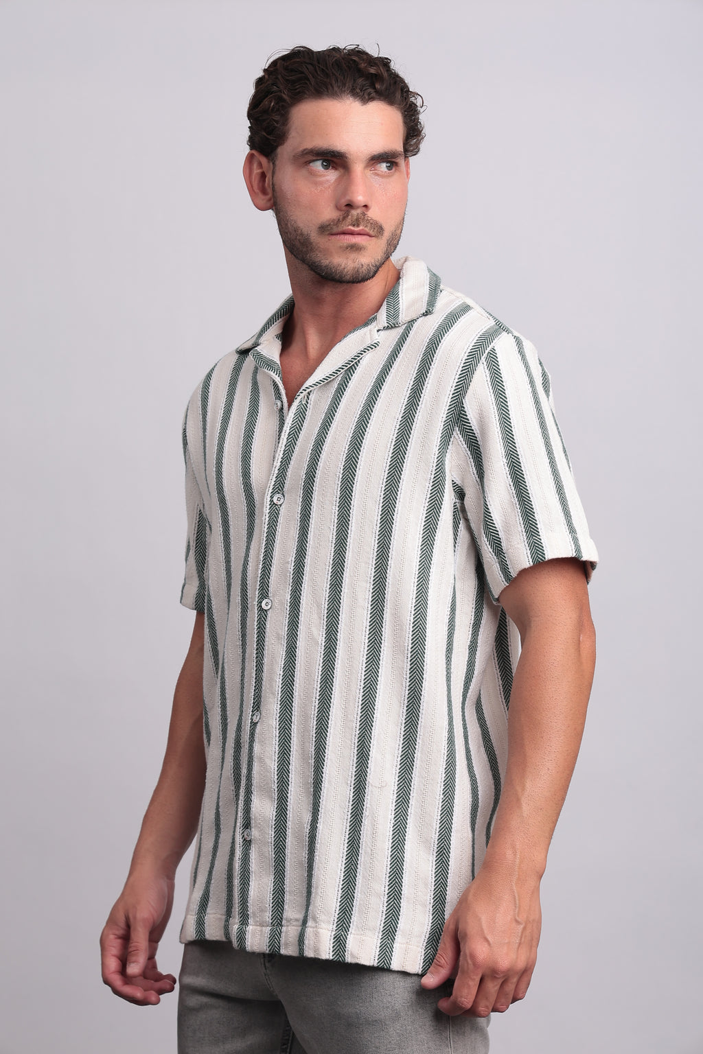 D GREEN