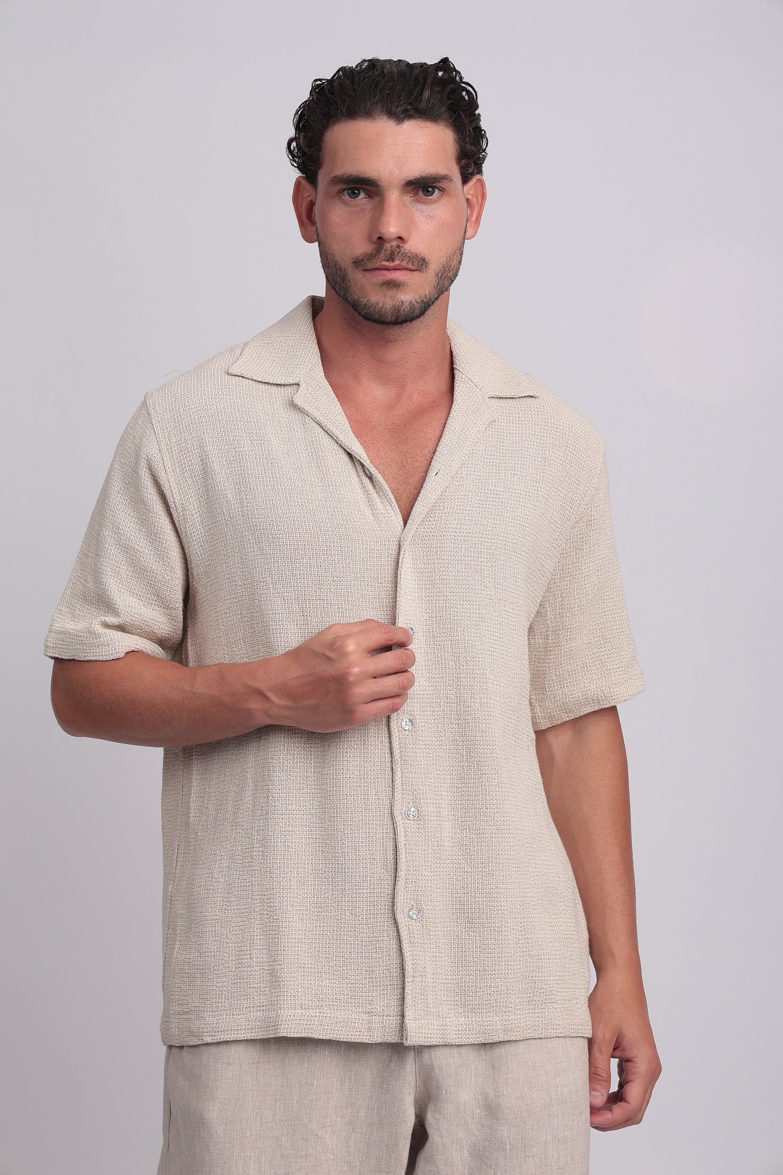 BEIGE Main image