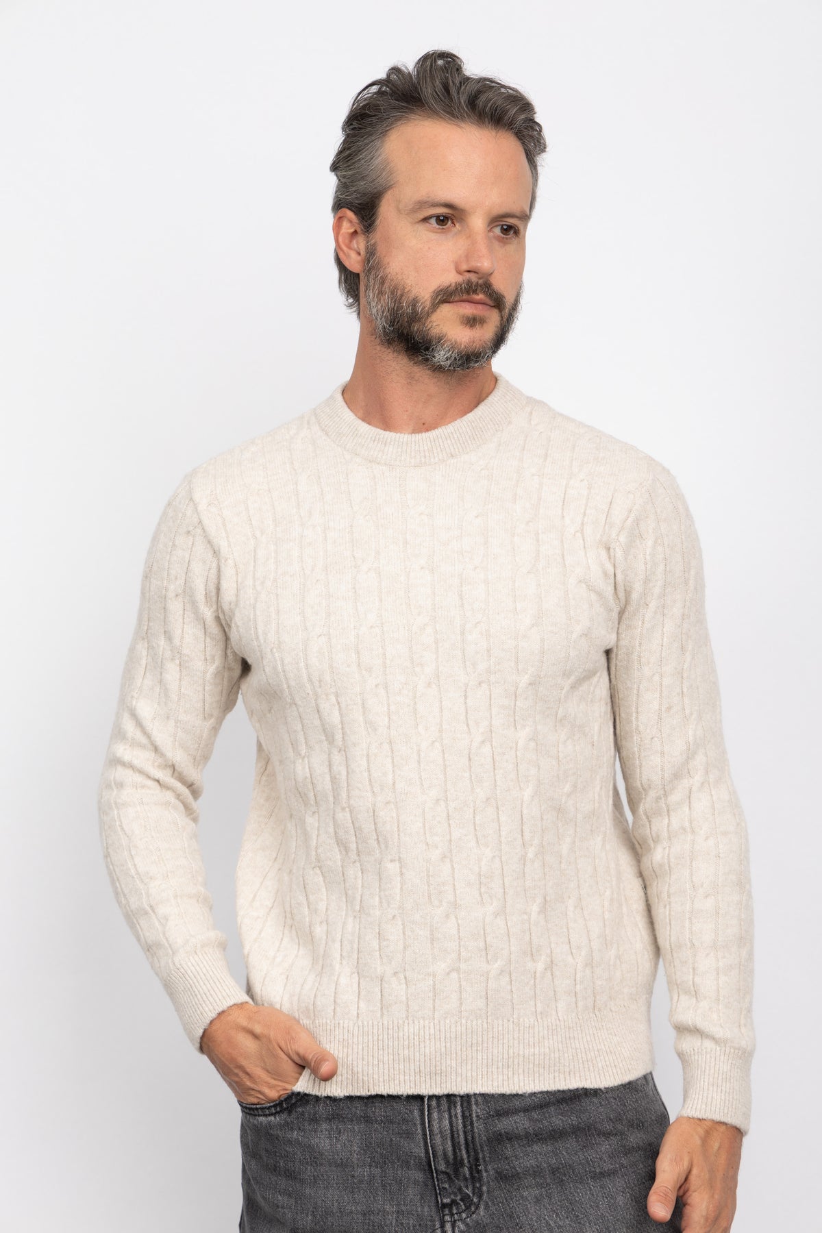 BEIGE Main image