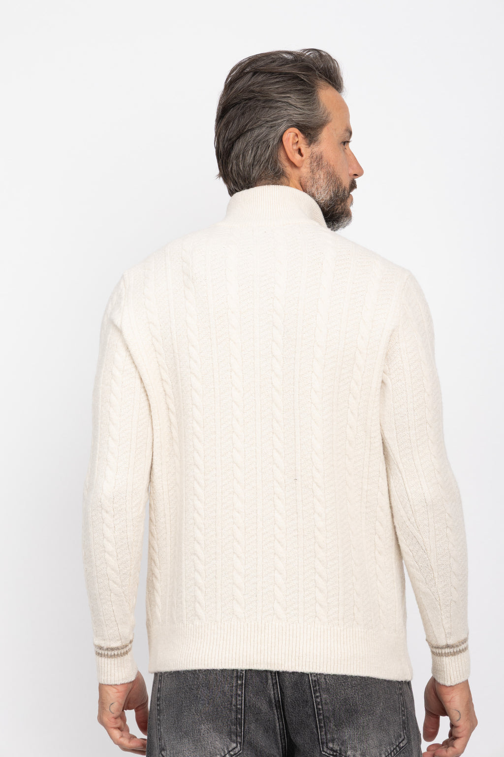OFFWHITE