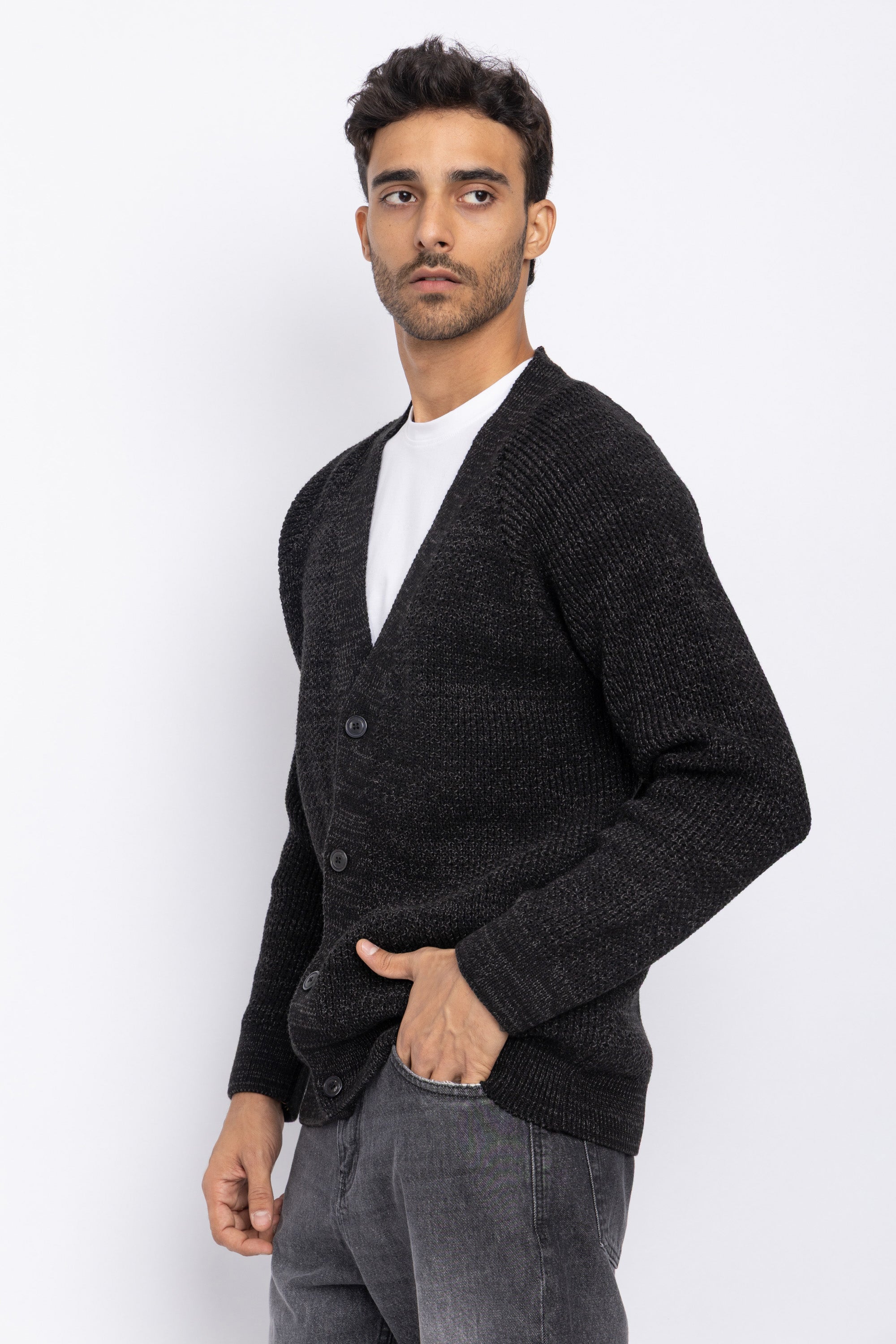 CASUAL CARDIGAN الصورة الثانوية