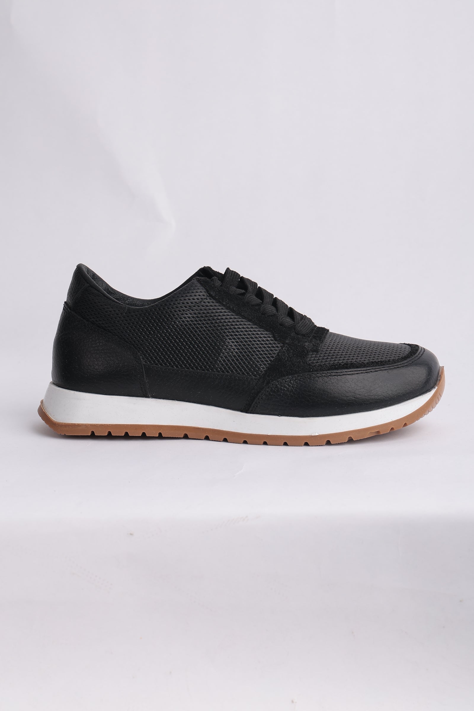 CASUAL SLIP ON SHOES - BLACK Secondary image