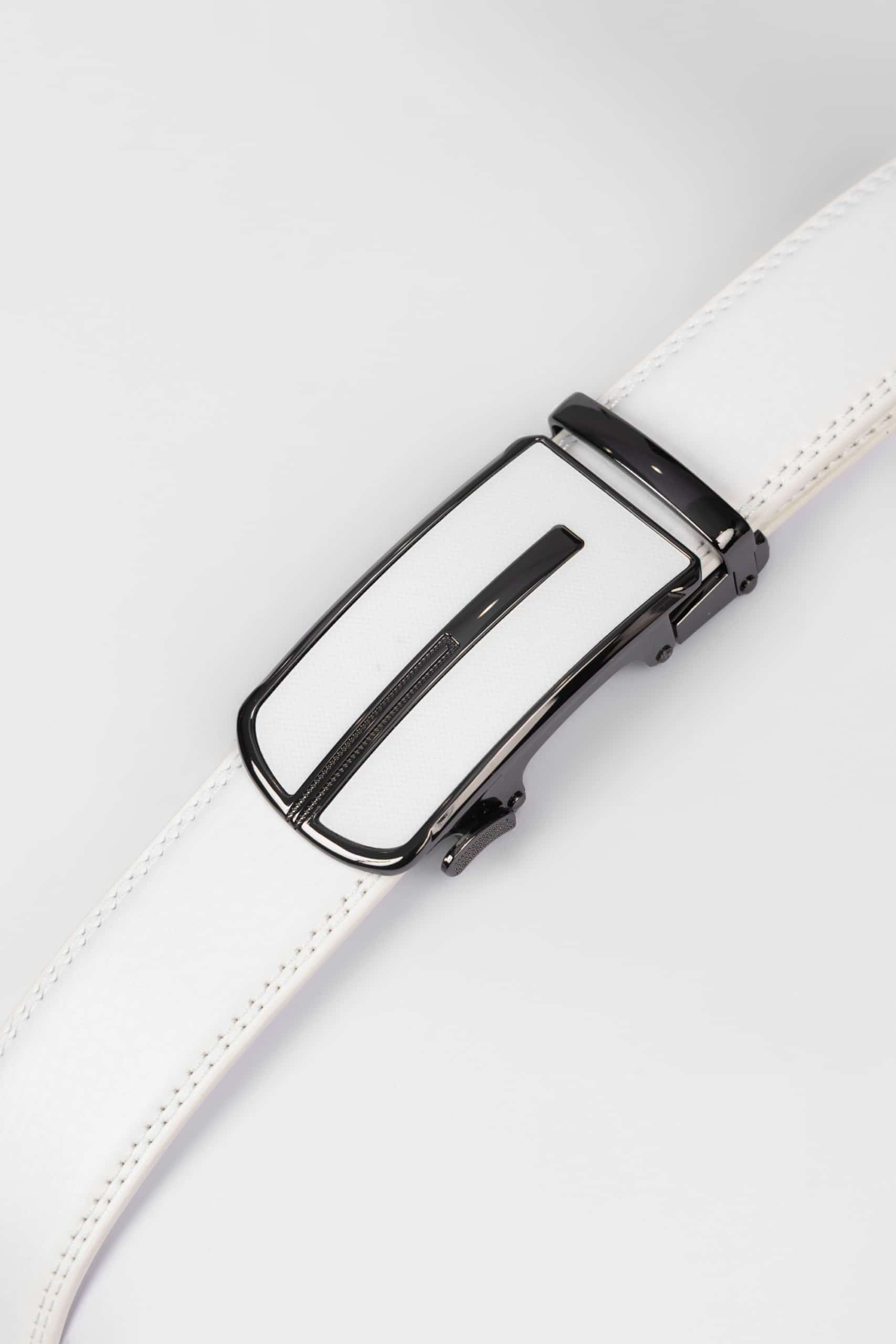 CLASSIC LEATHER BELT C BUCKLE - WHITE الصورة الثانوية