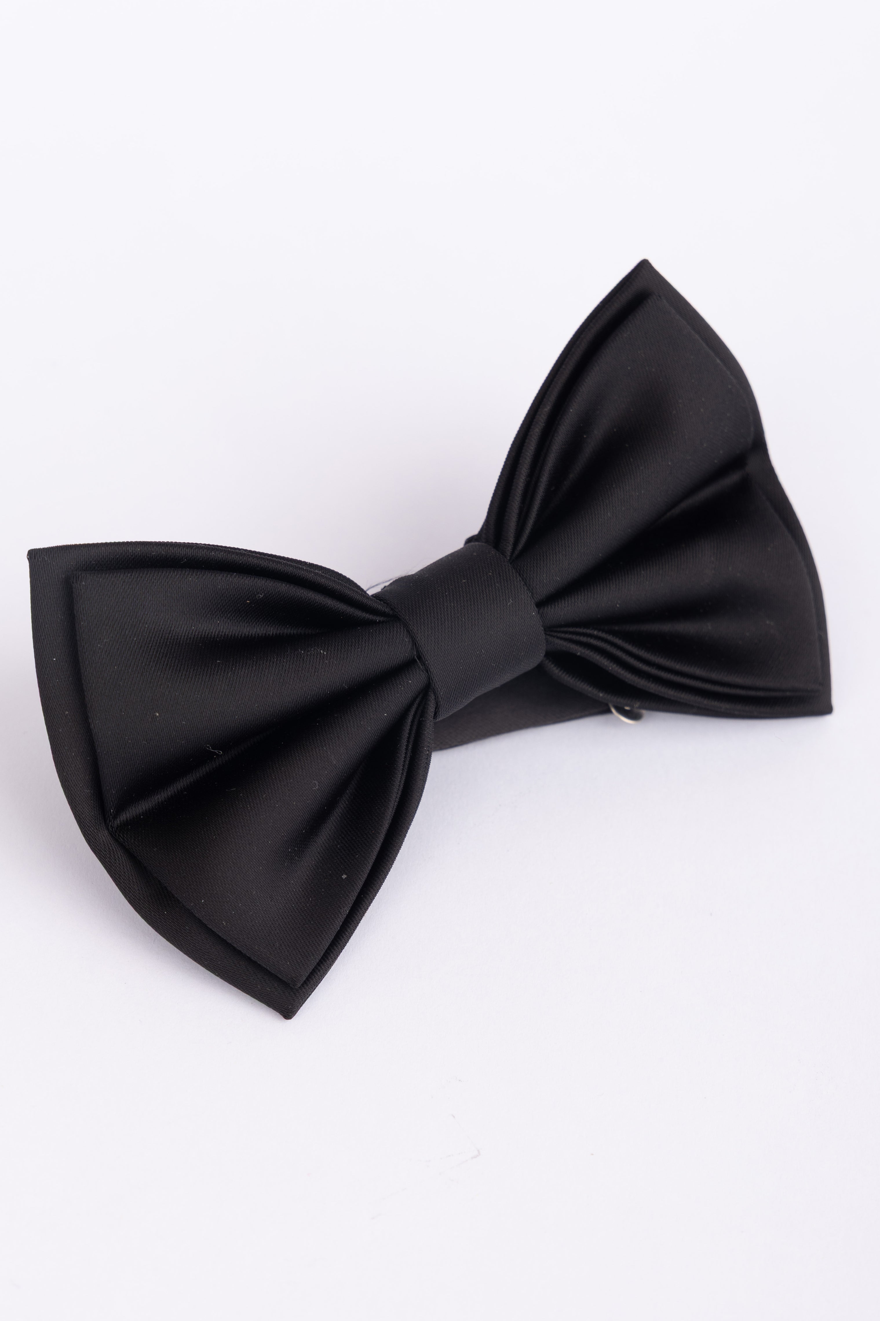 BOW TIE - BLACK الصورة الثانوية