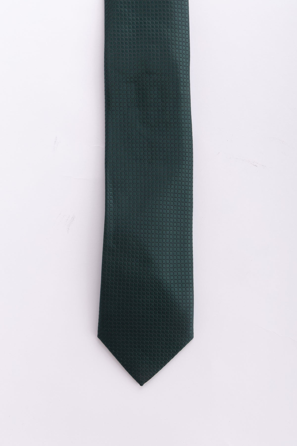 D GREEN