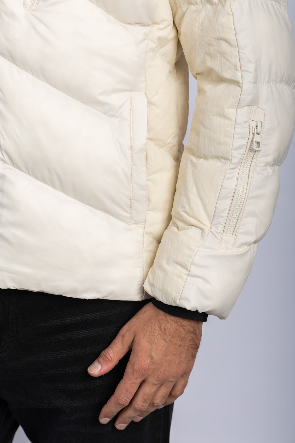 OFFWHITE