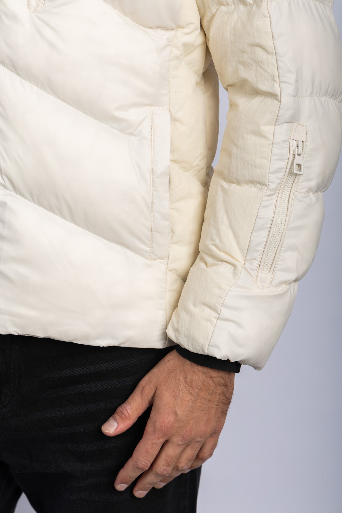 OFFWHITE