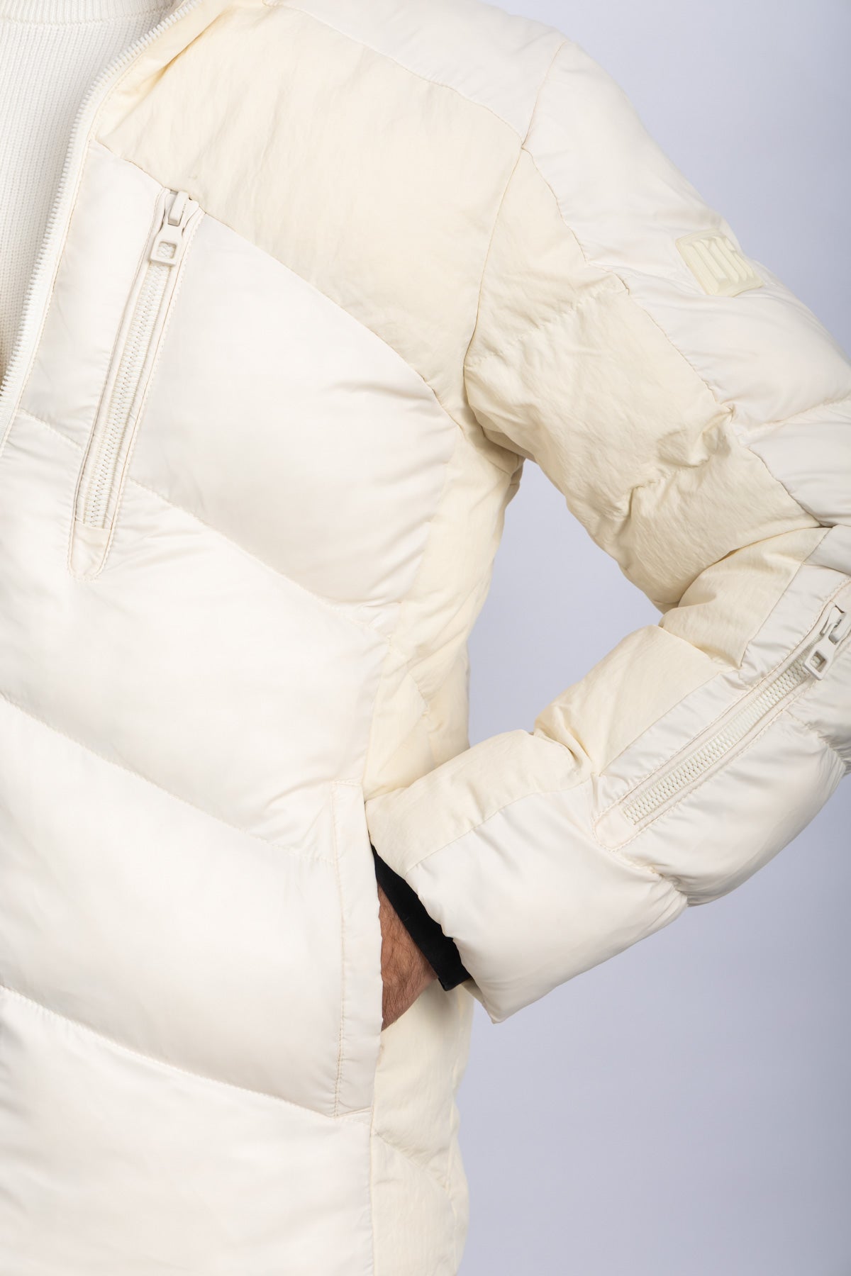 OFFWHITE