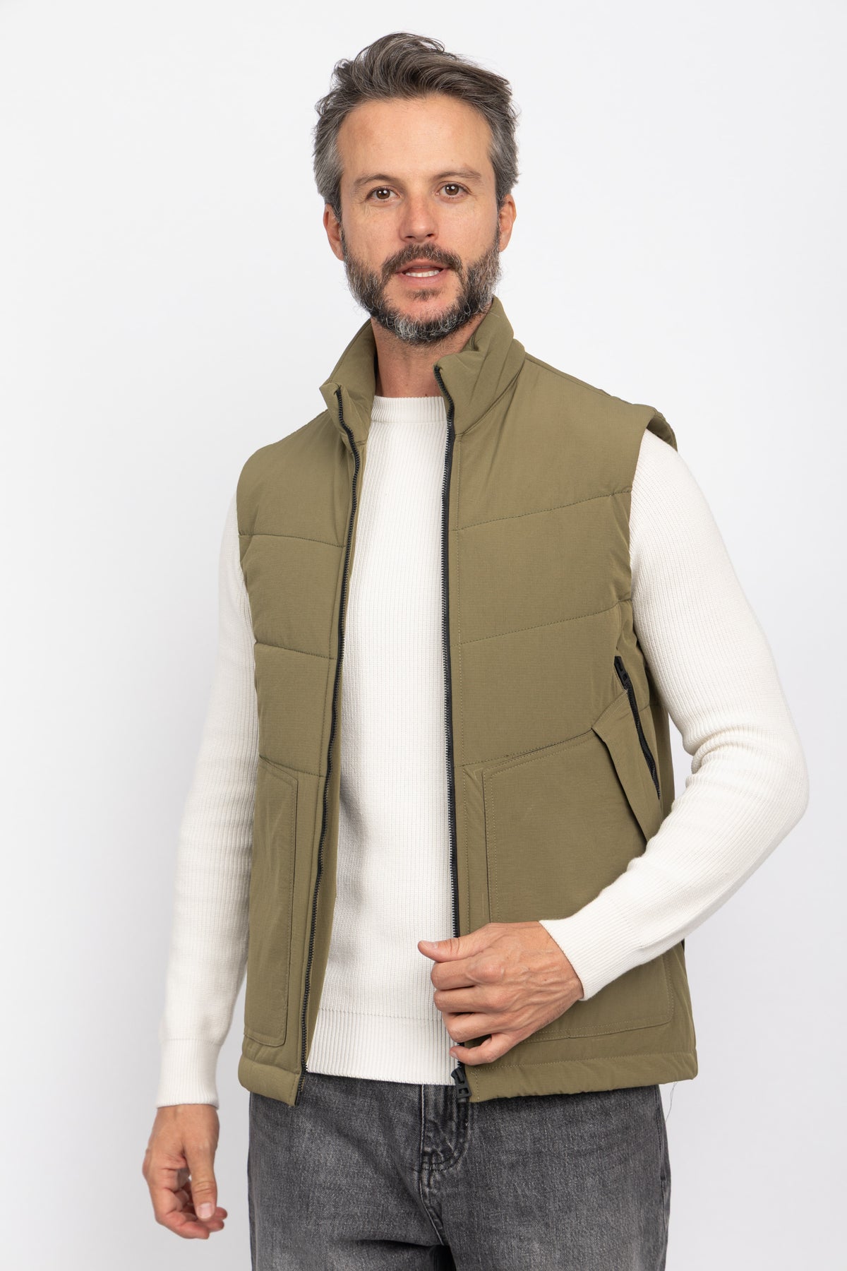 KHAKI