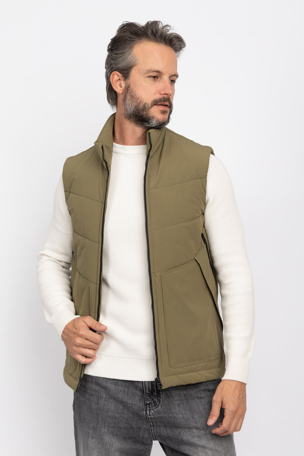 KHAKI