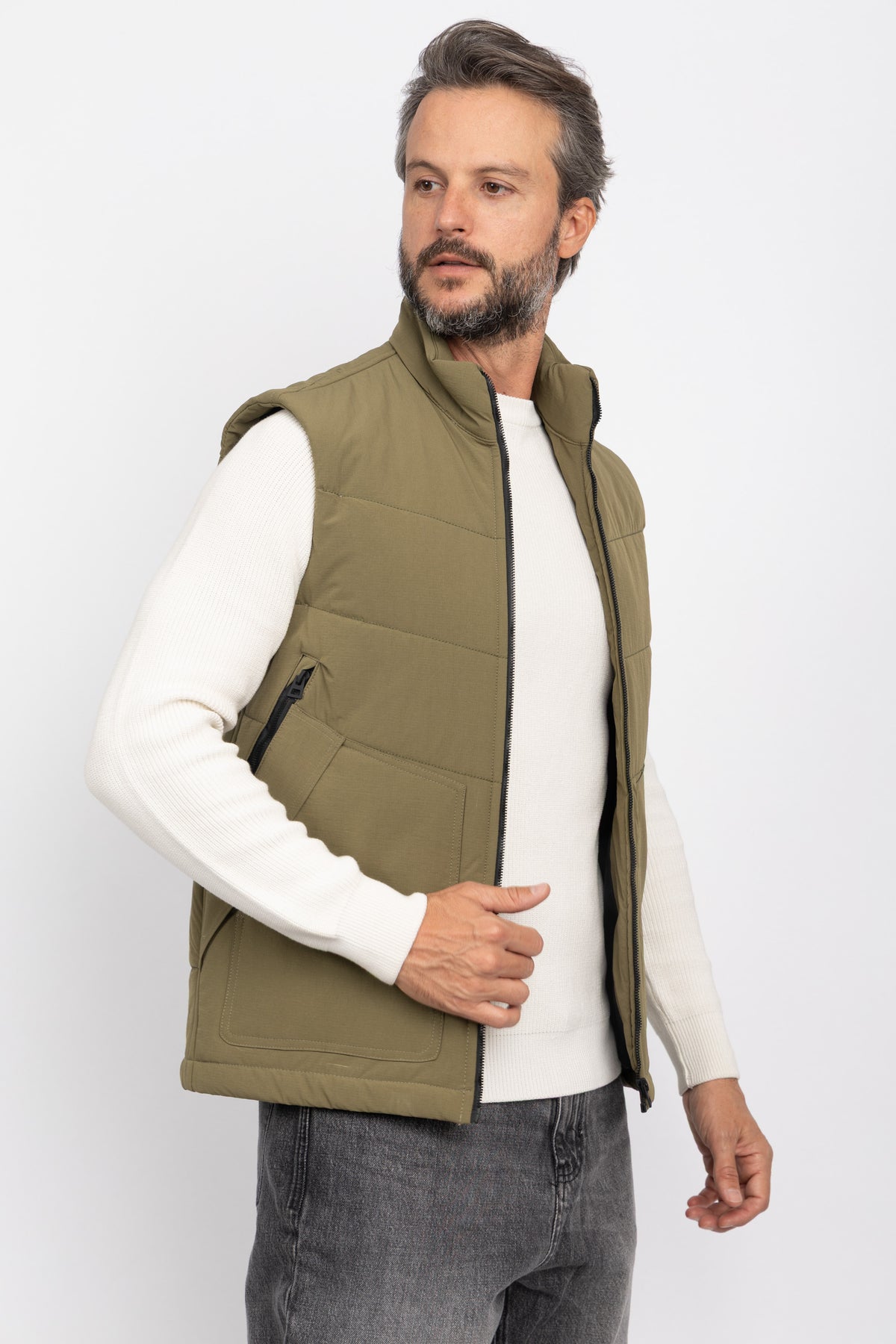 KHAKI