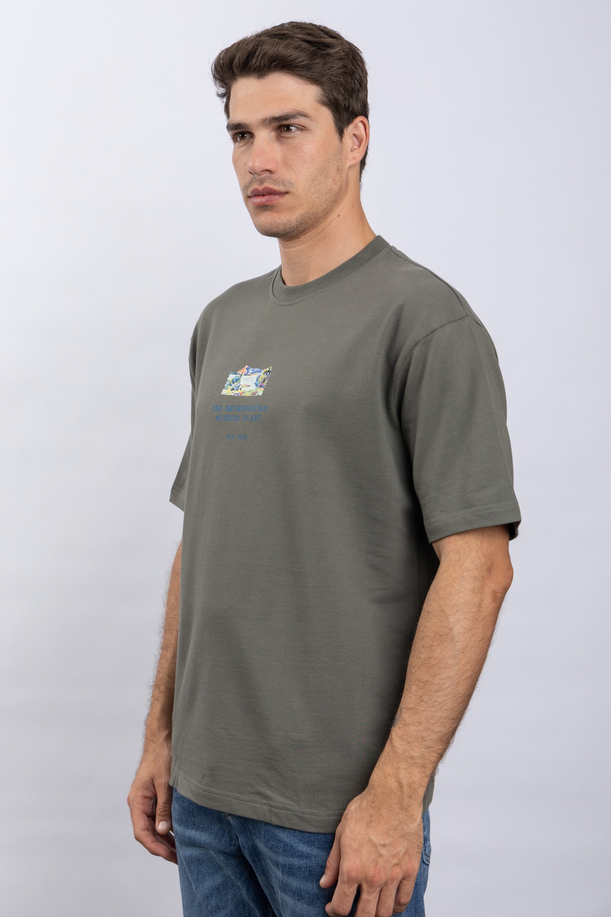 ROUND NECK CASUAL T-SHIRT الصورة الثانوية