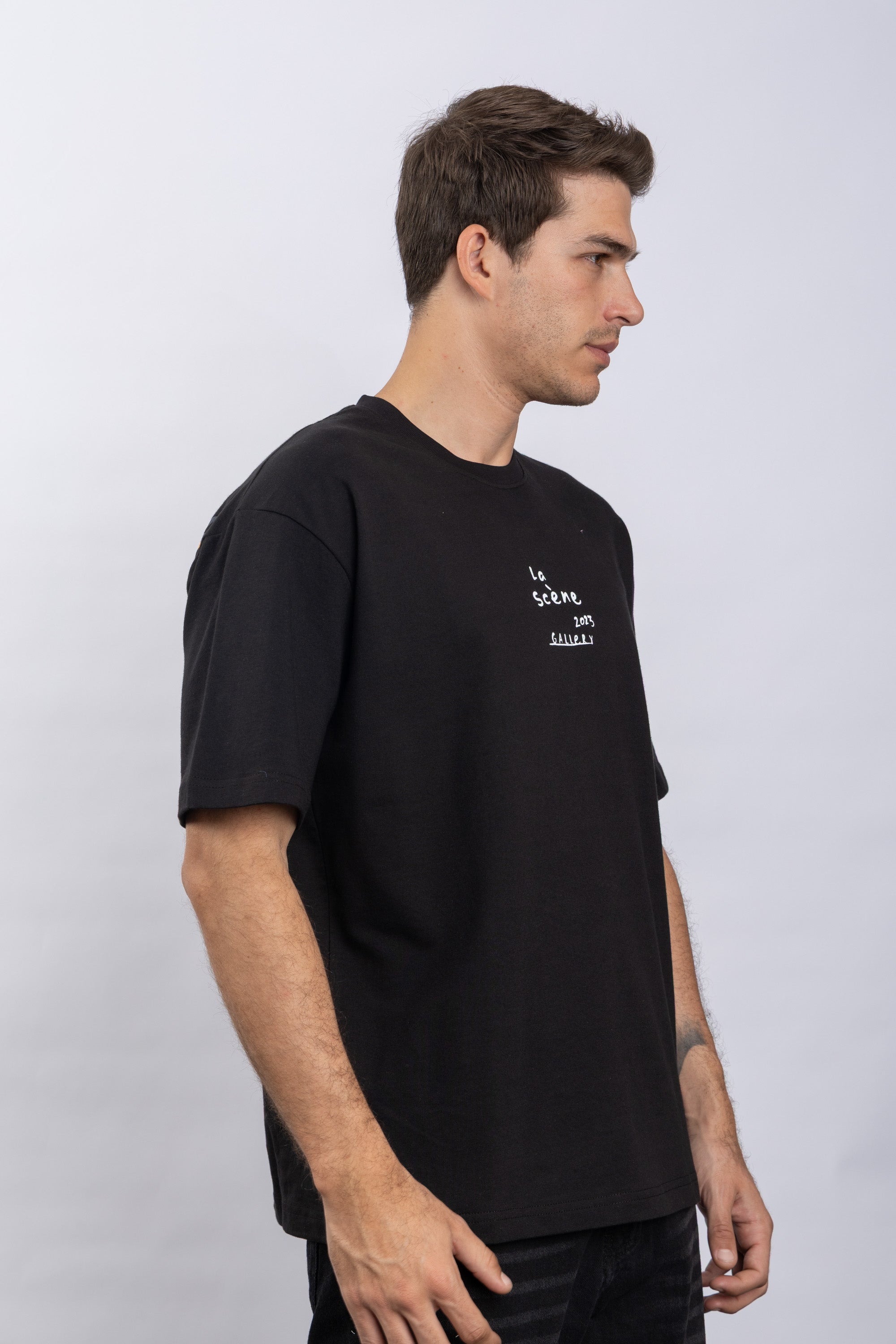 ROUND NECK CASUAL T-SHIRT الصورة الثانوية