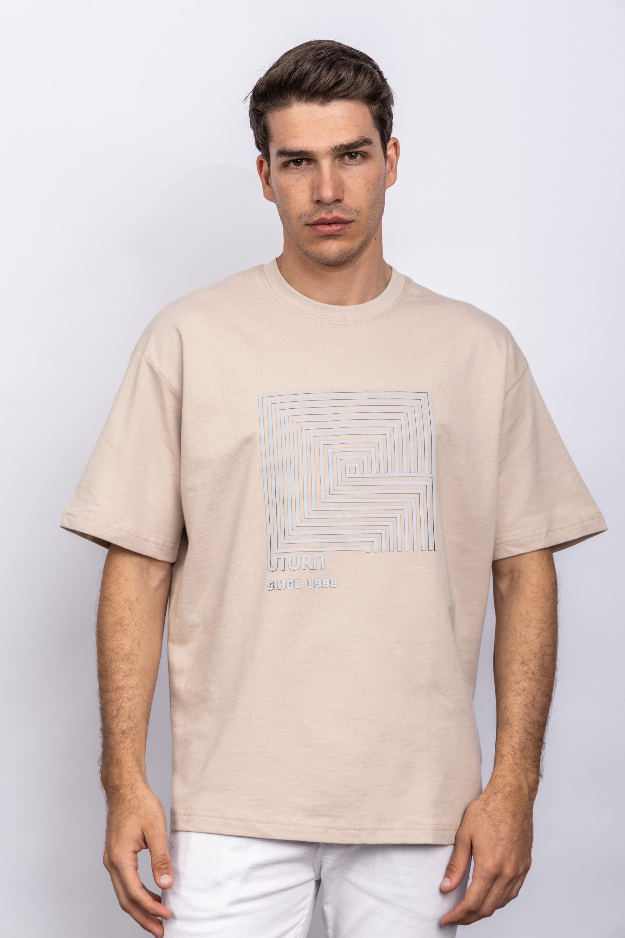 BEIGE الصورة الرئيسية