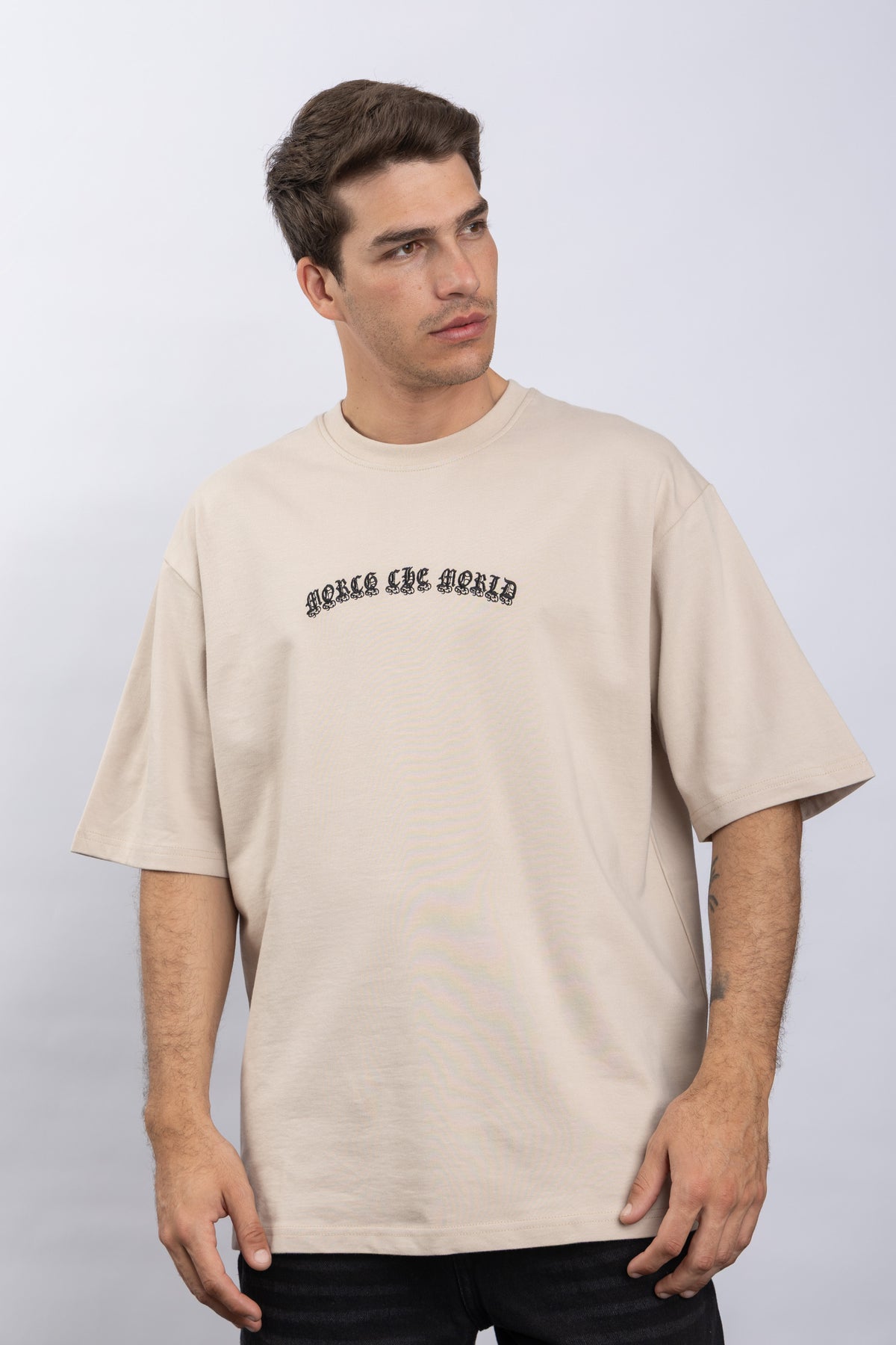 BEIGE الصورة الرئيسية