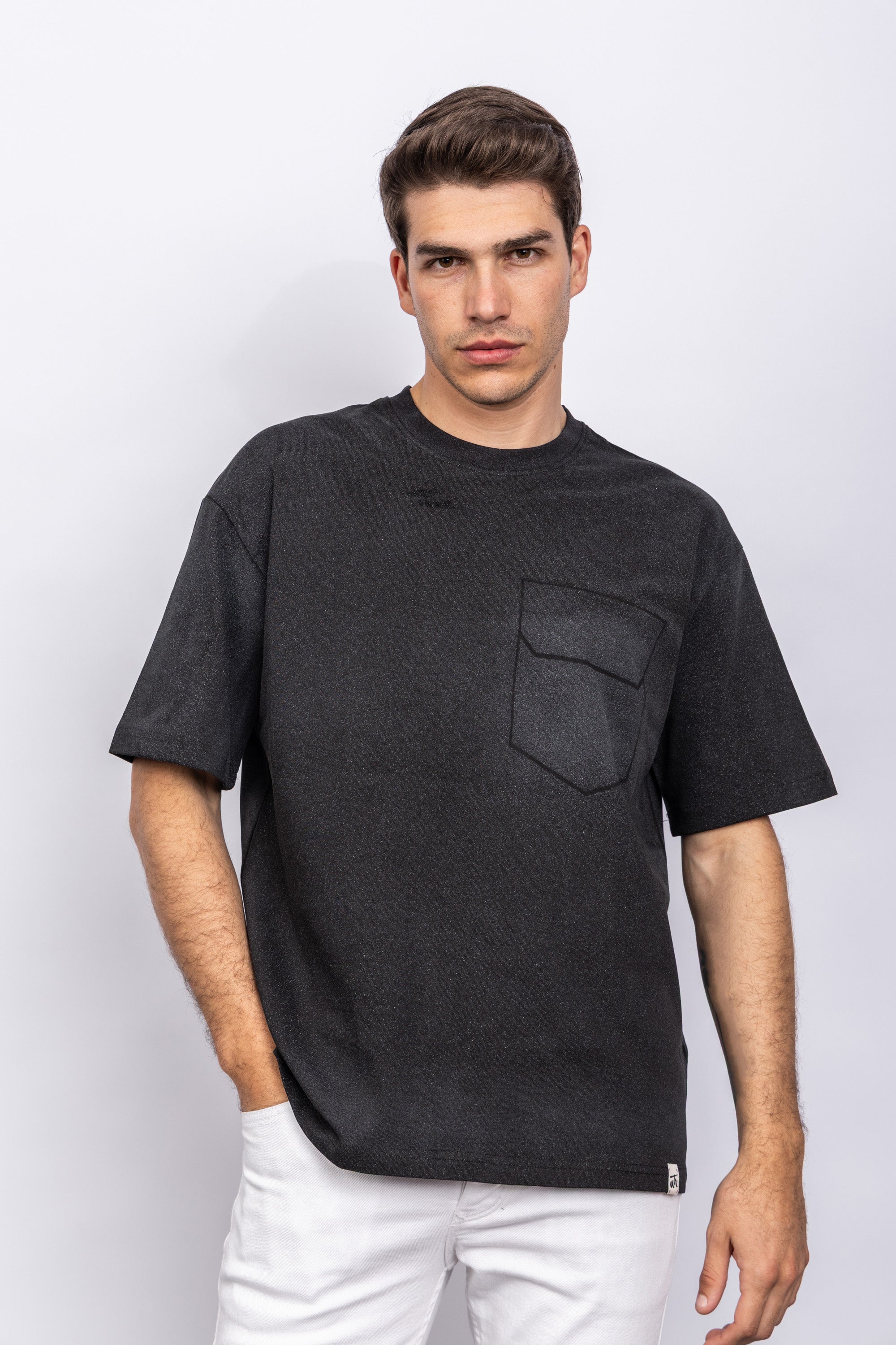 ROUND NECK CASUAL T-SHIRT الصورة الثانوية