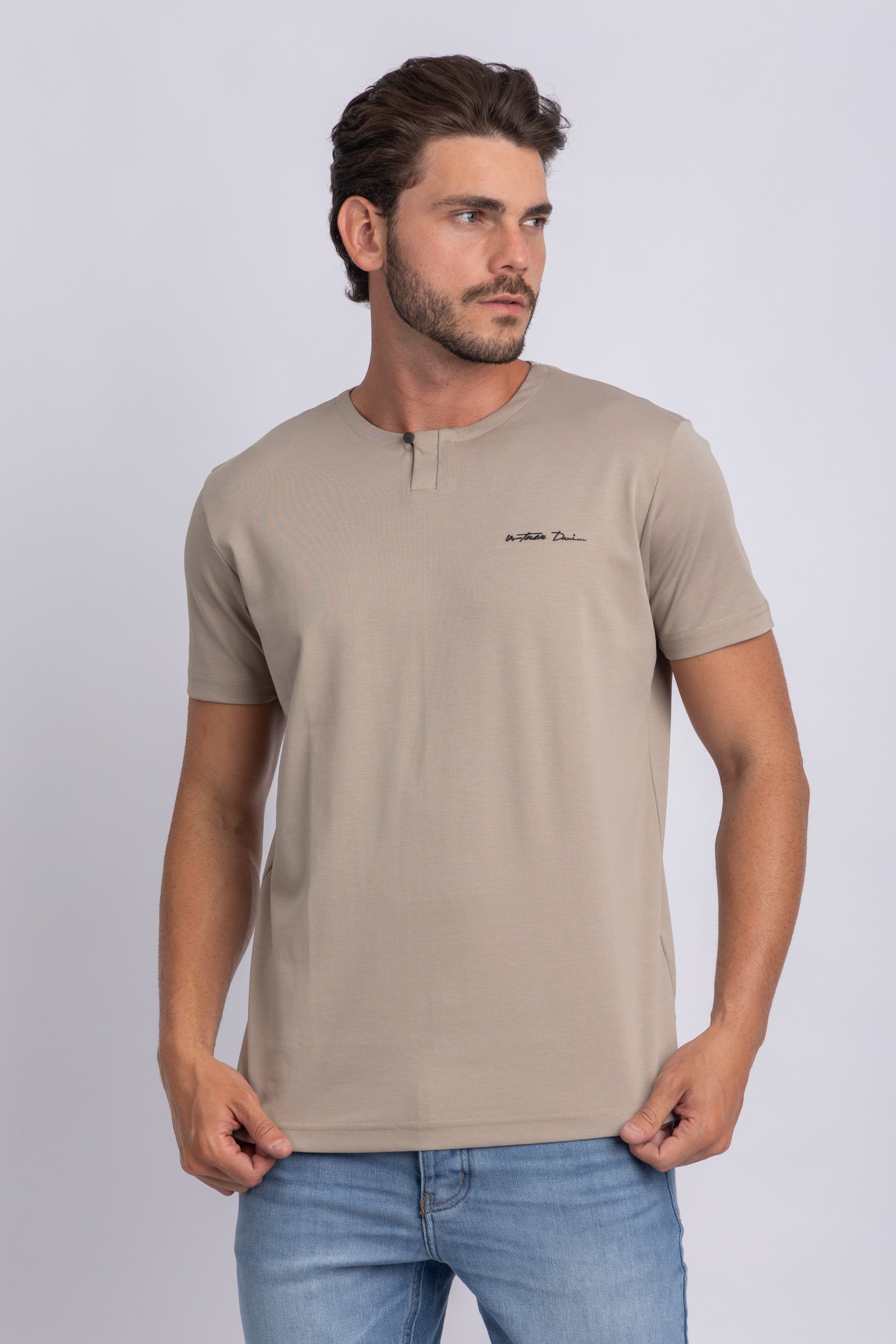 BEIGE الصورة الرئيسية