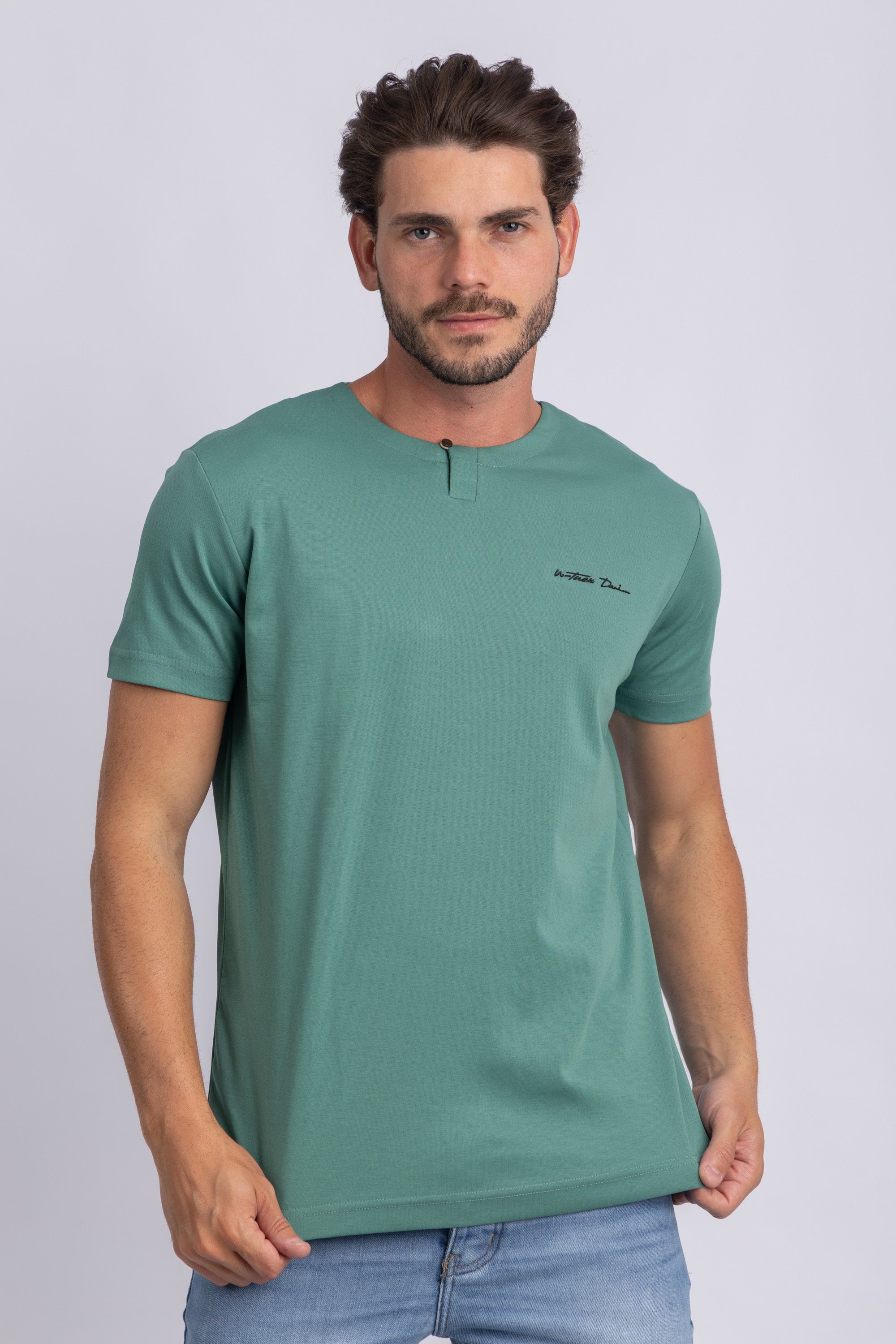 GREEN
