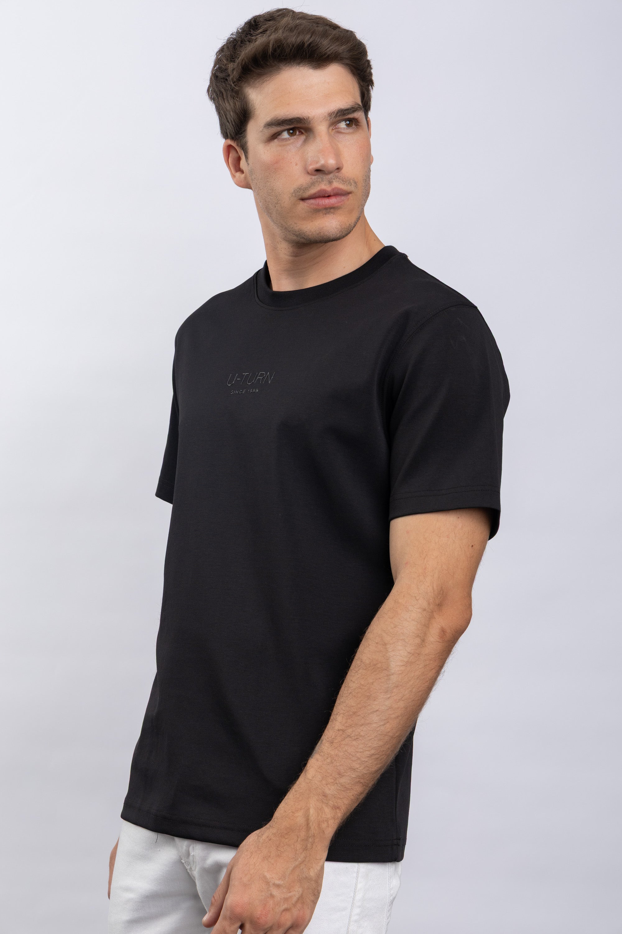 ROUND NECK CASUAL T-SHIRT الصورة الثانوية