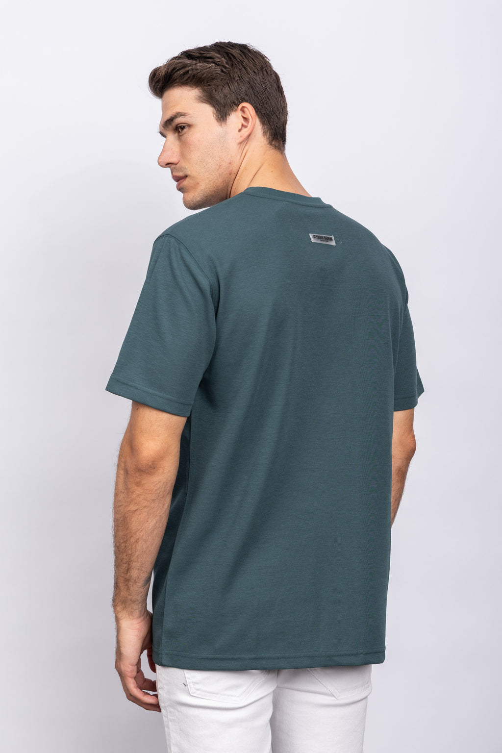 D GREEN