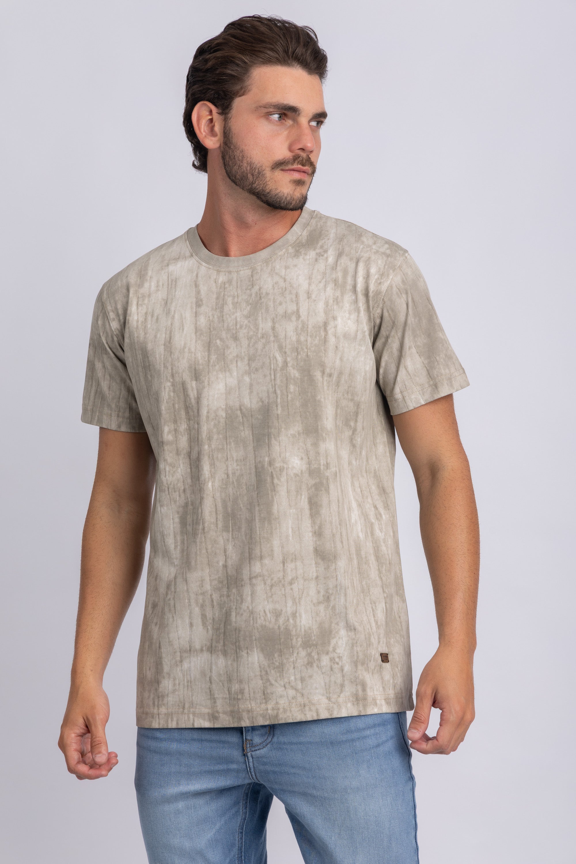 ROUND NECK CASUAL T-SHIRT الصورة الثانوية