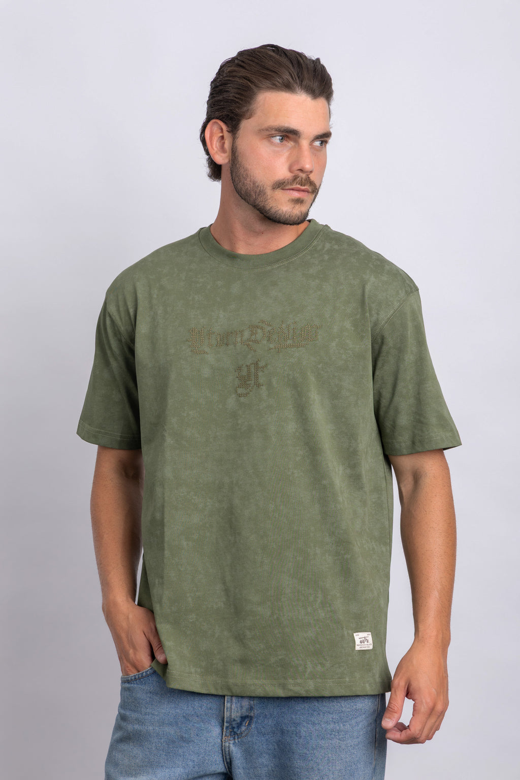 GREEN