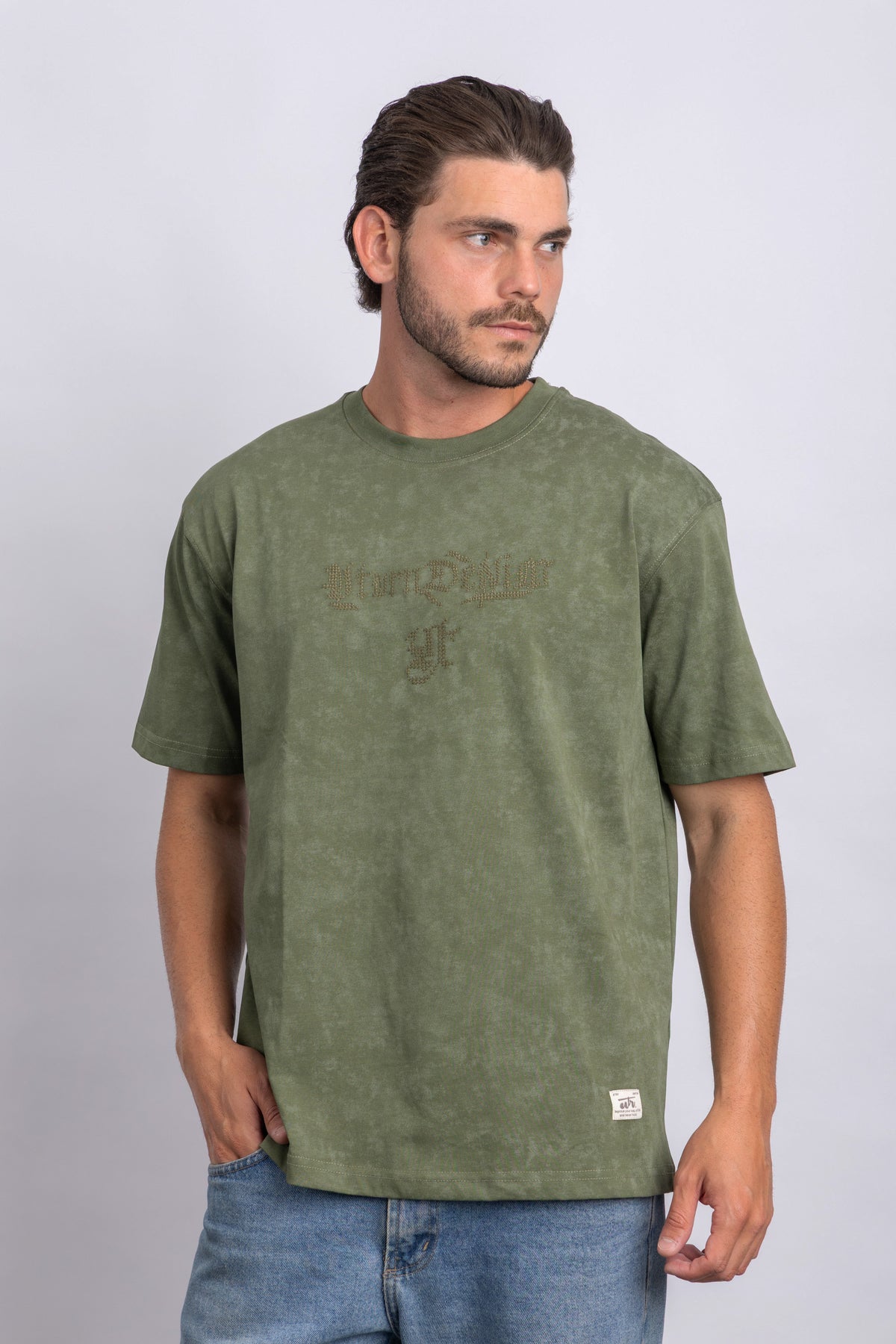 GREEN