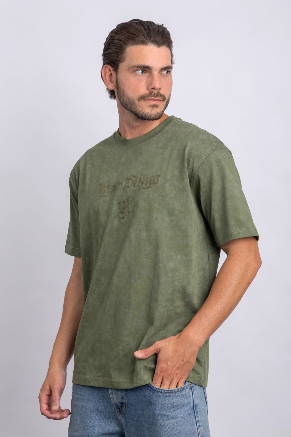 GREEN