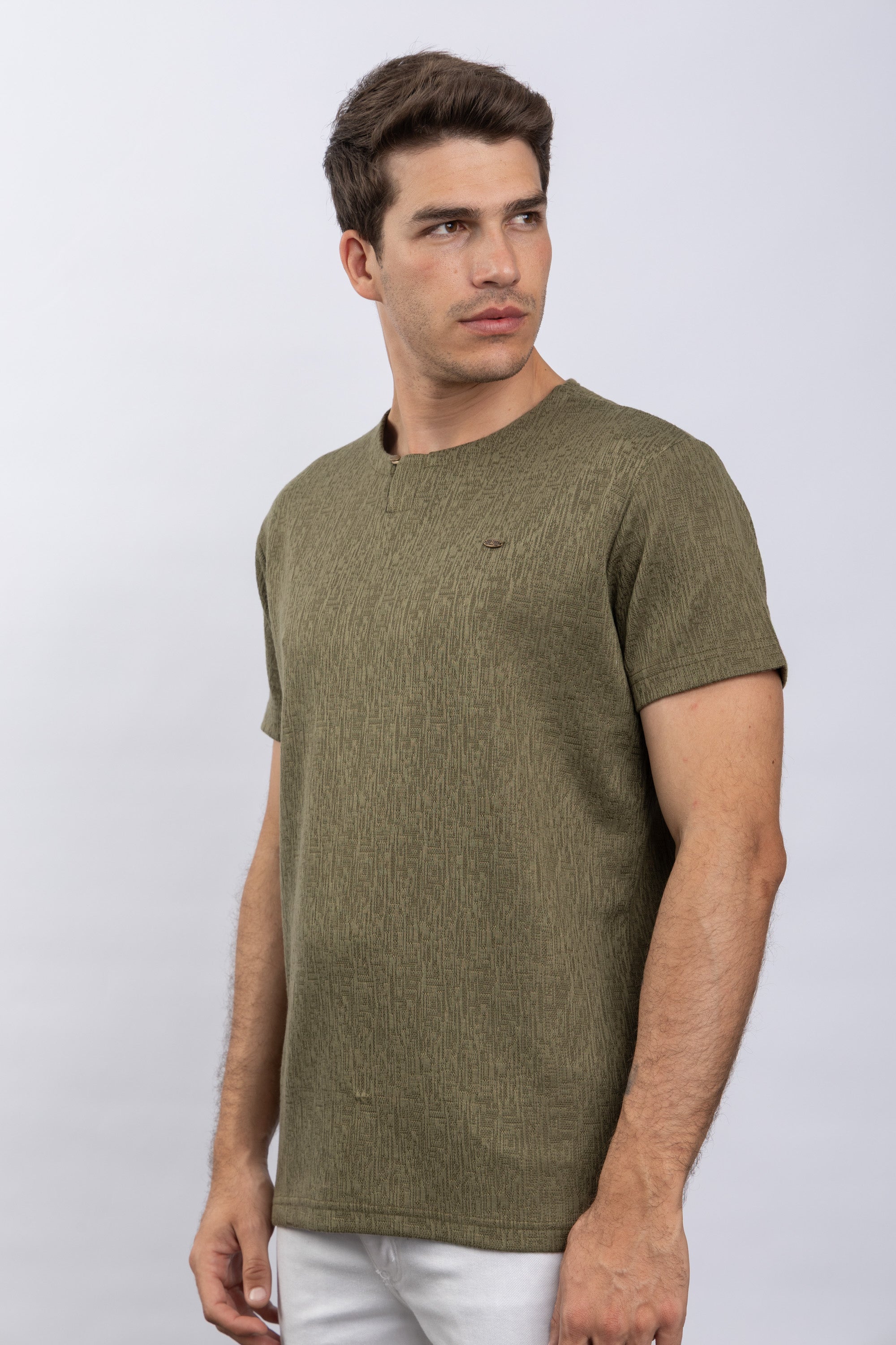 ROUND NECK CASUAL T-SHIRT الصورة الثانوية