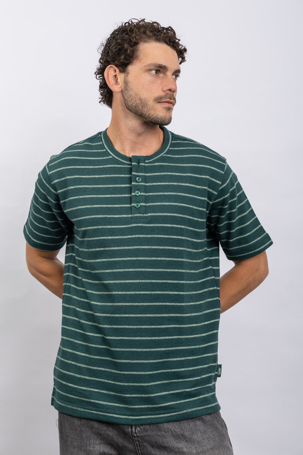 D GREEN