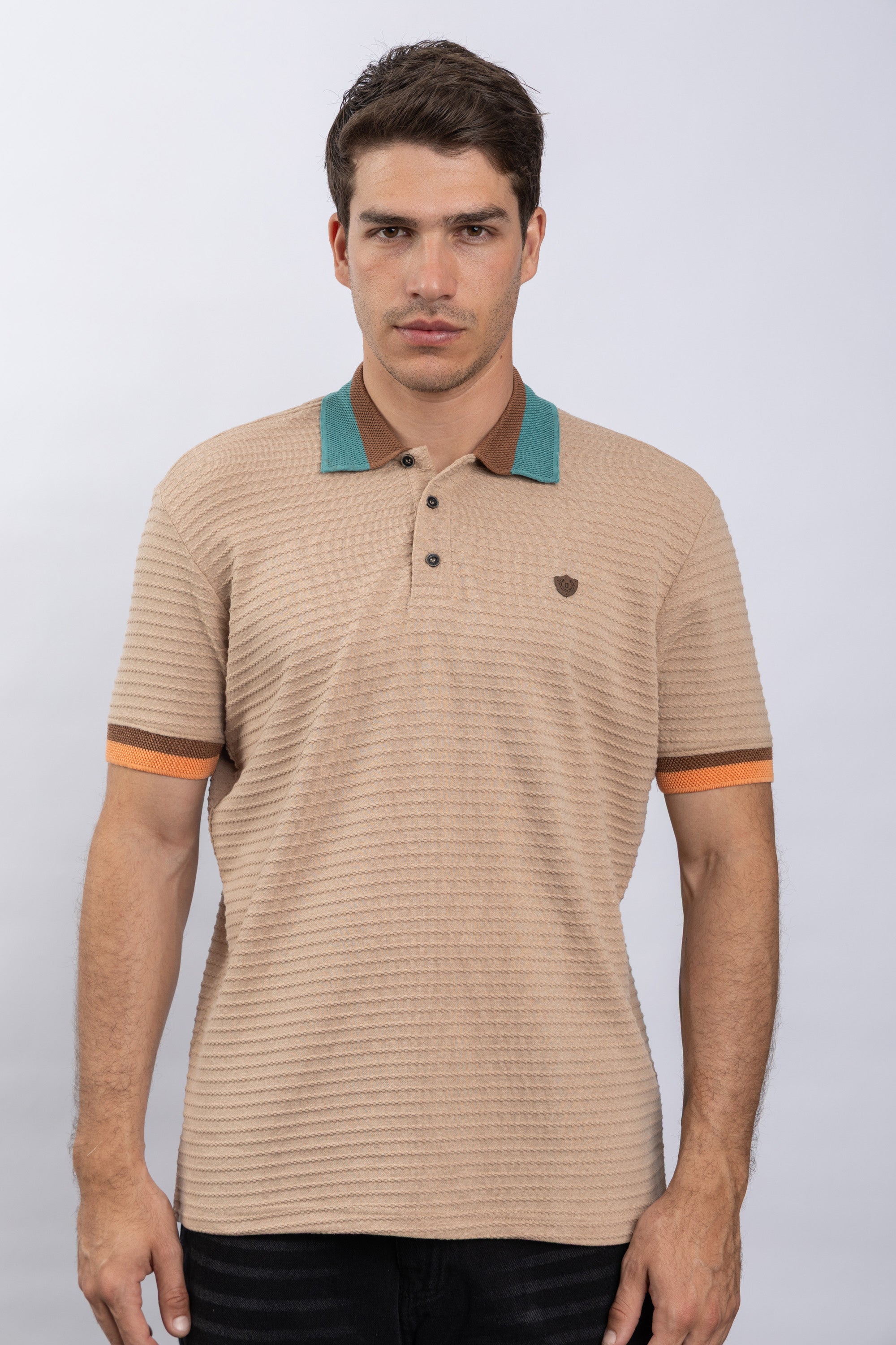 BEIGE الصورة الرئيسية