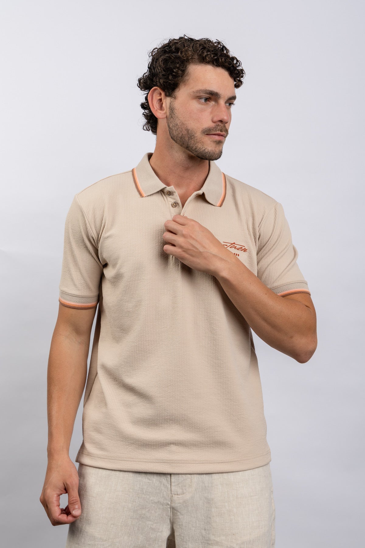 BEIGE Main image