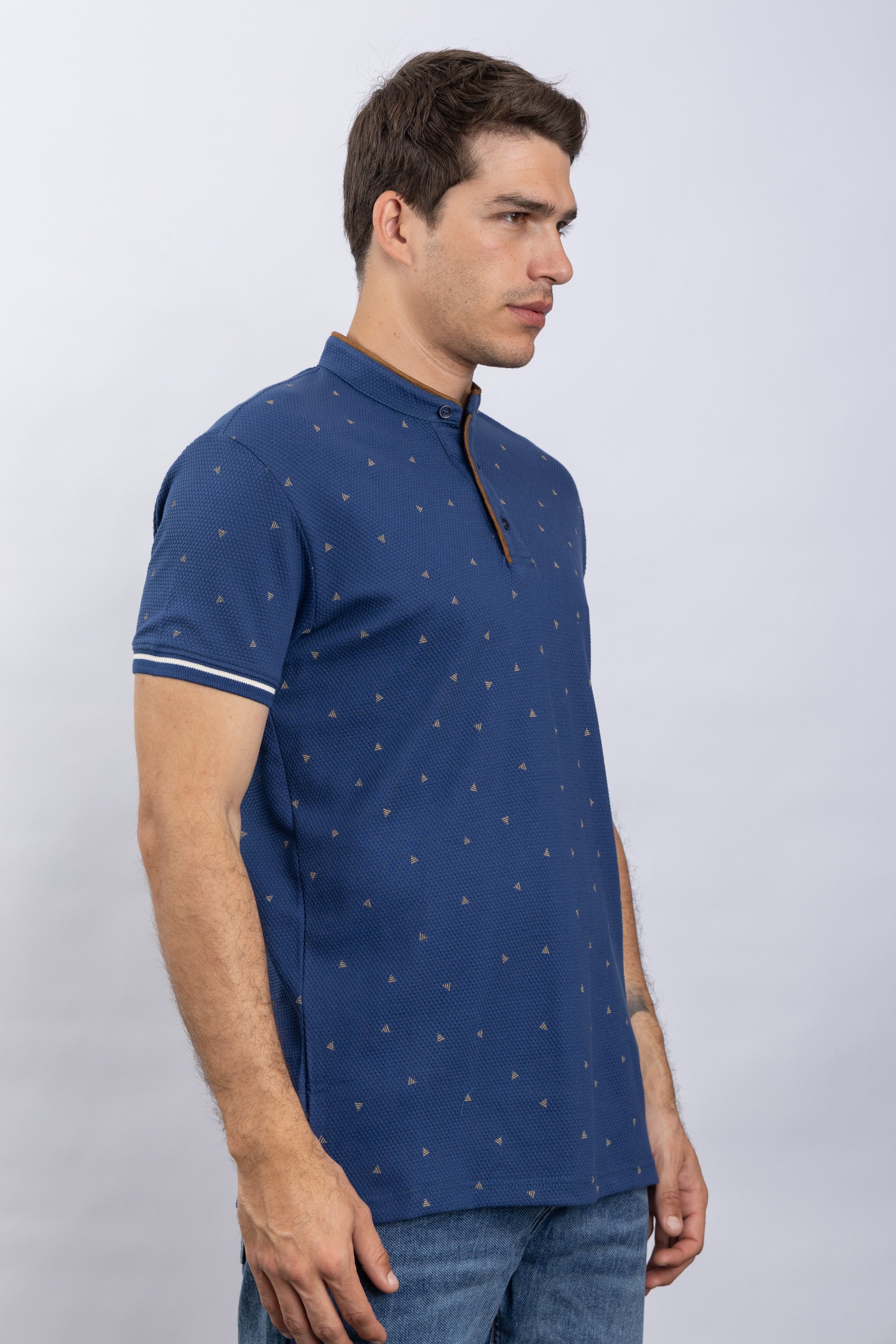 CASUAL POLO SHIRT الصورة الثانوية