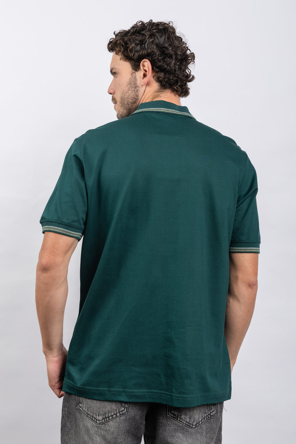 D GREEN