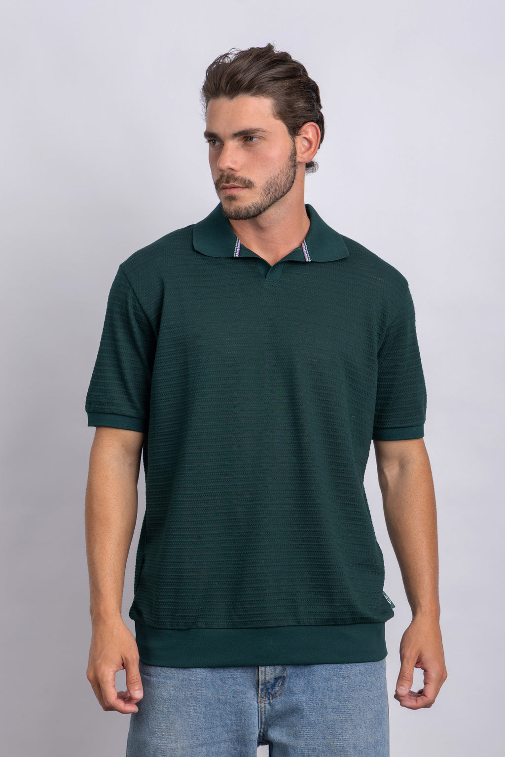 D GREEN