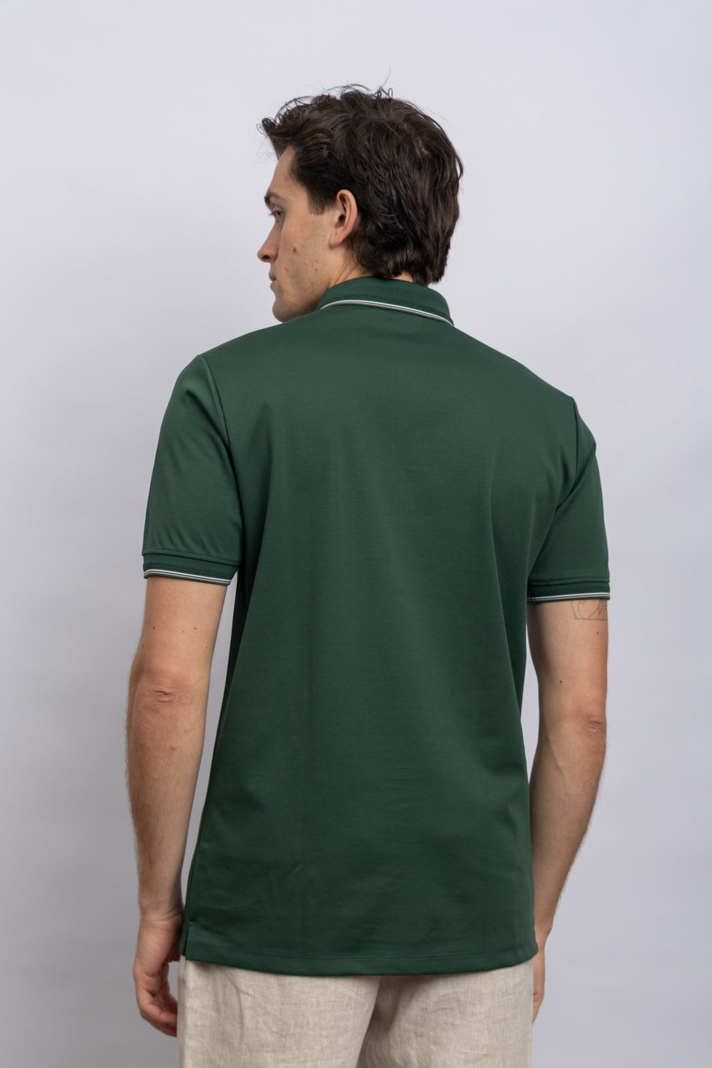 D GREEN