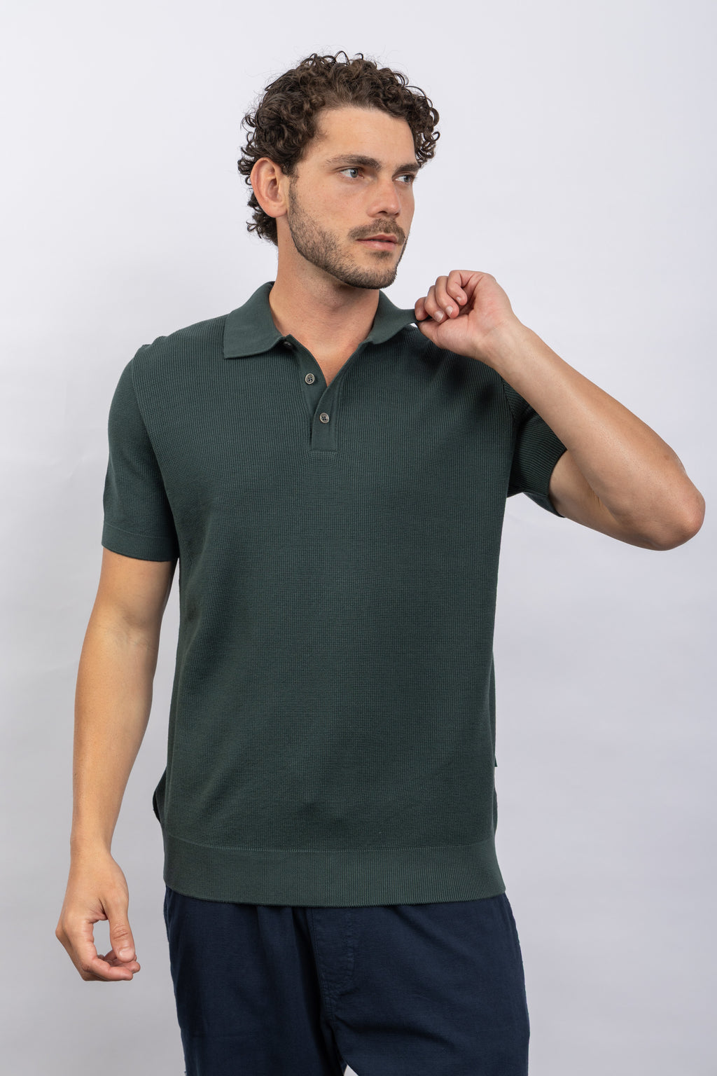 D GREEN