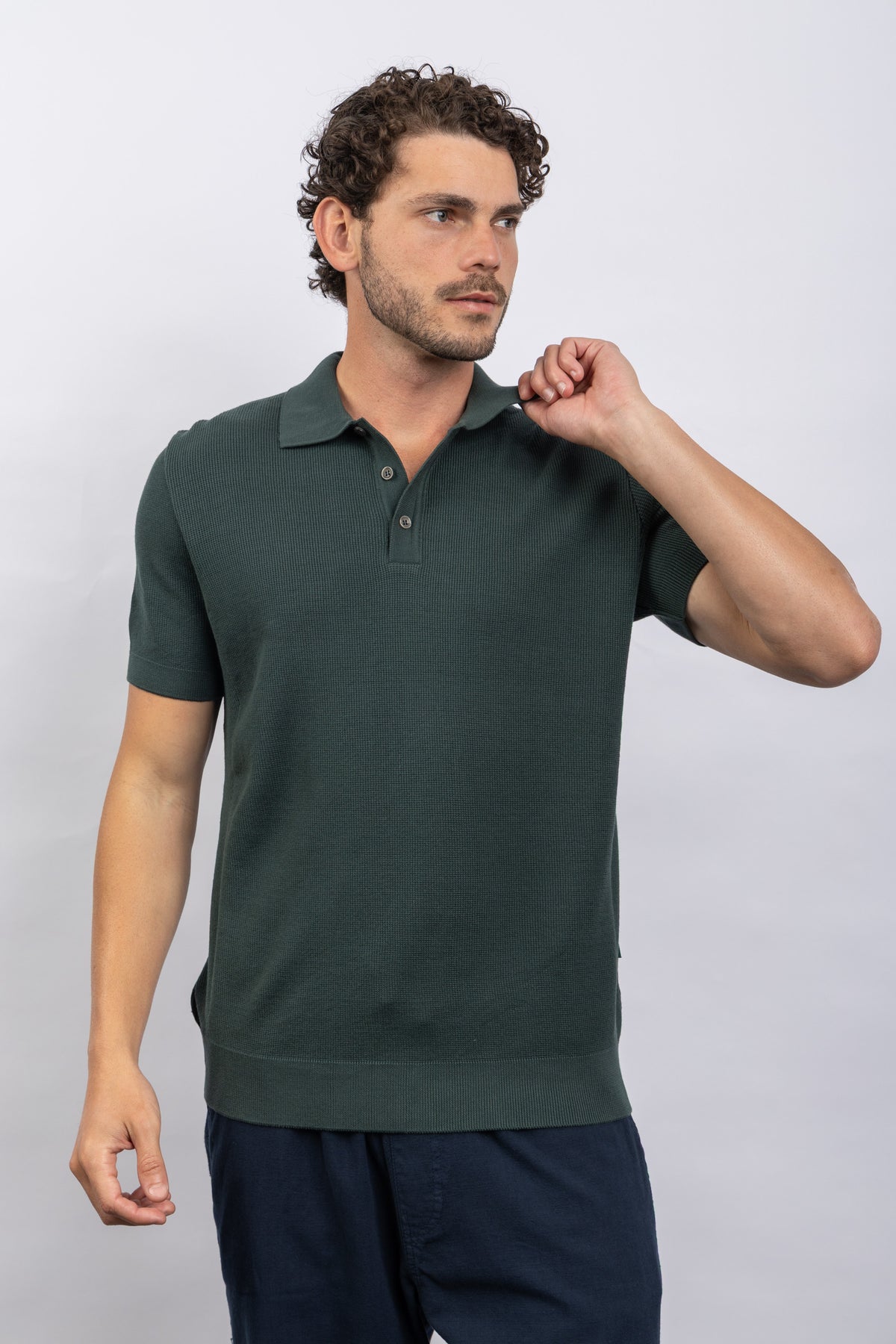 D GREEN