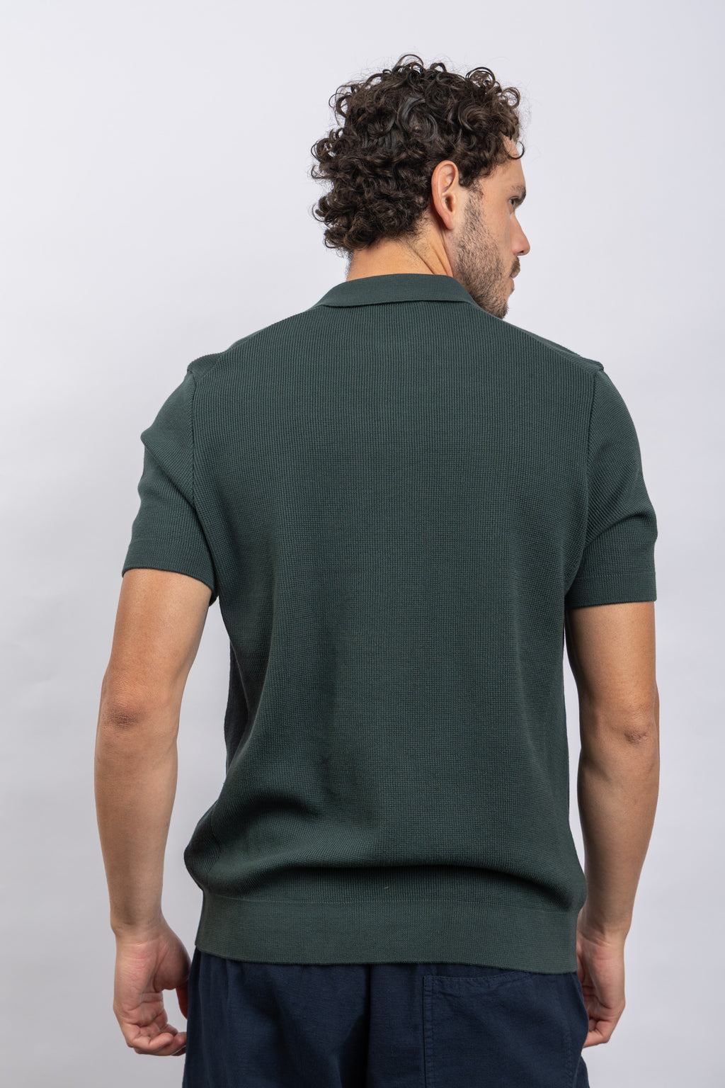 D GREEN