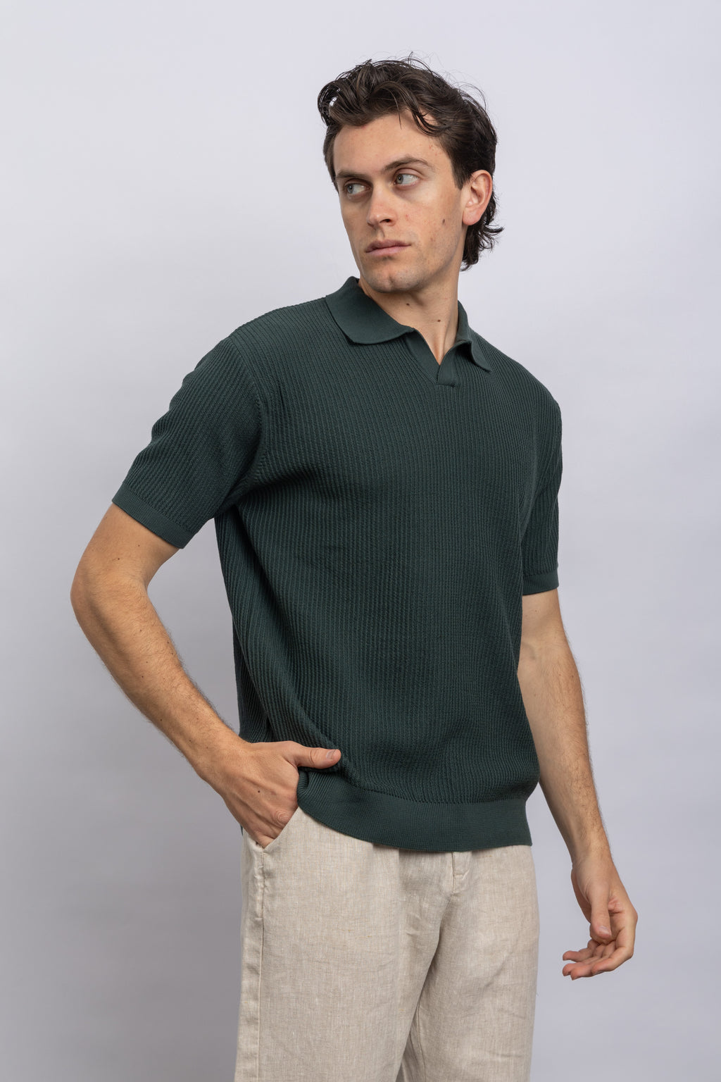 D Green