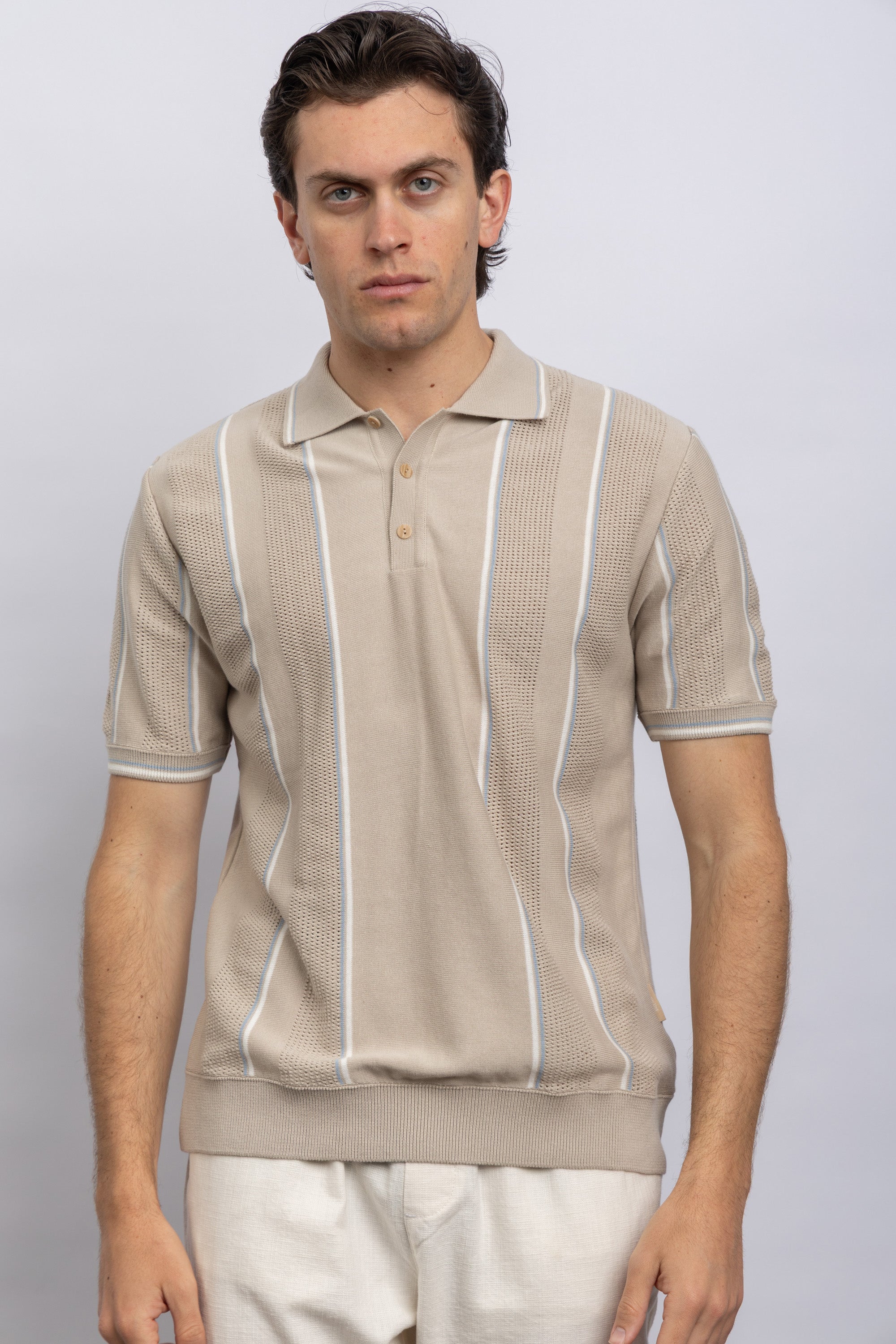 BEIGE الصورة الرئيسية