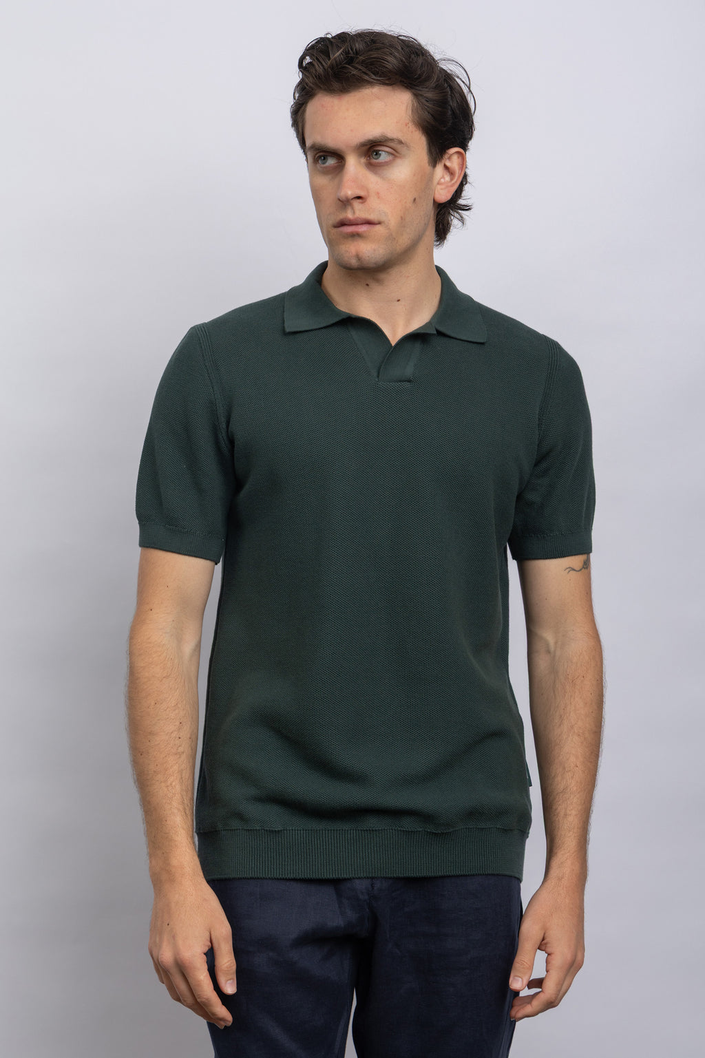 D GREEN