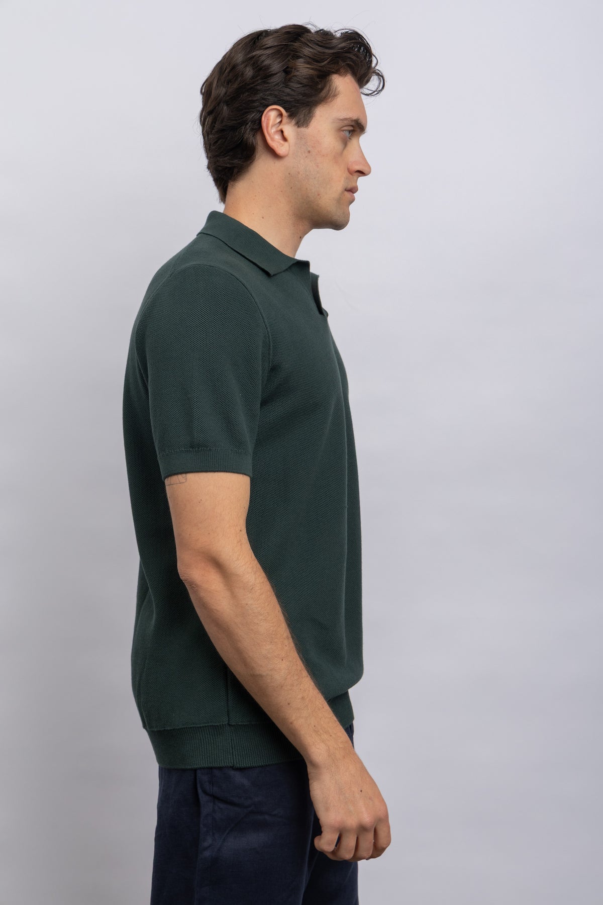 D GREEN