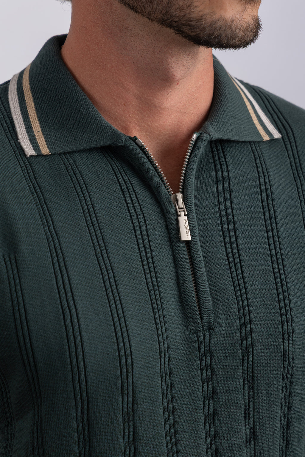 D GREEN
