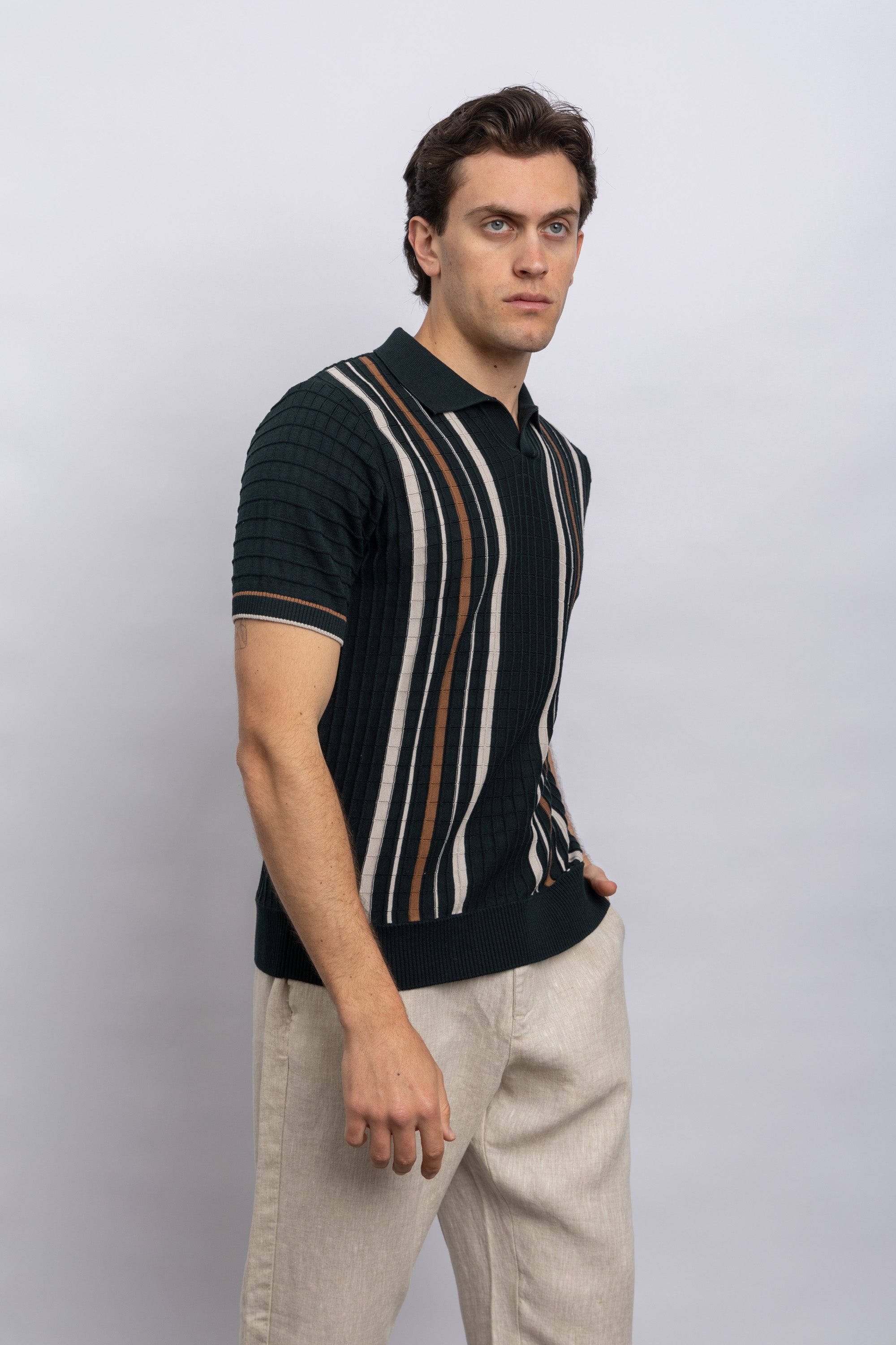 CASUAL POLO SHIRT الصورة الثانوية