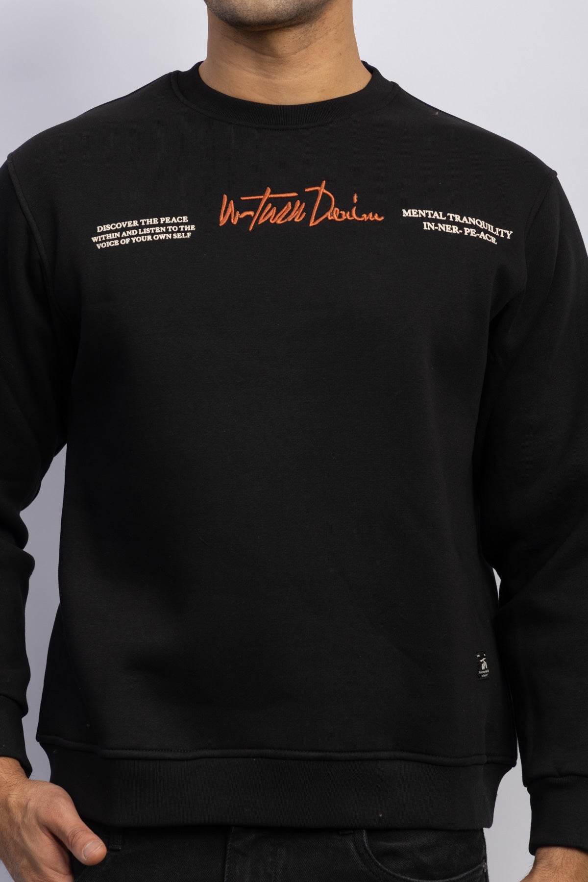 ROUND NECK CASUAL SWEATSHIRT الصورة الثانوية